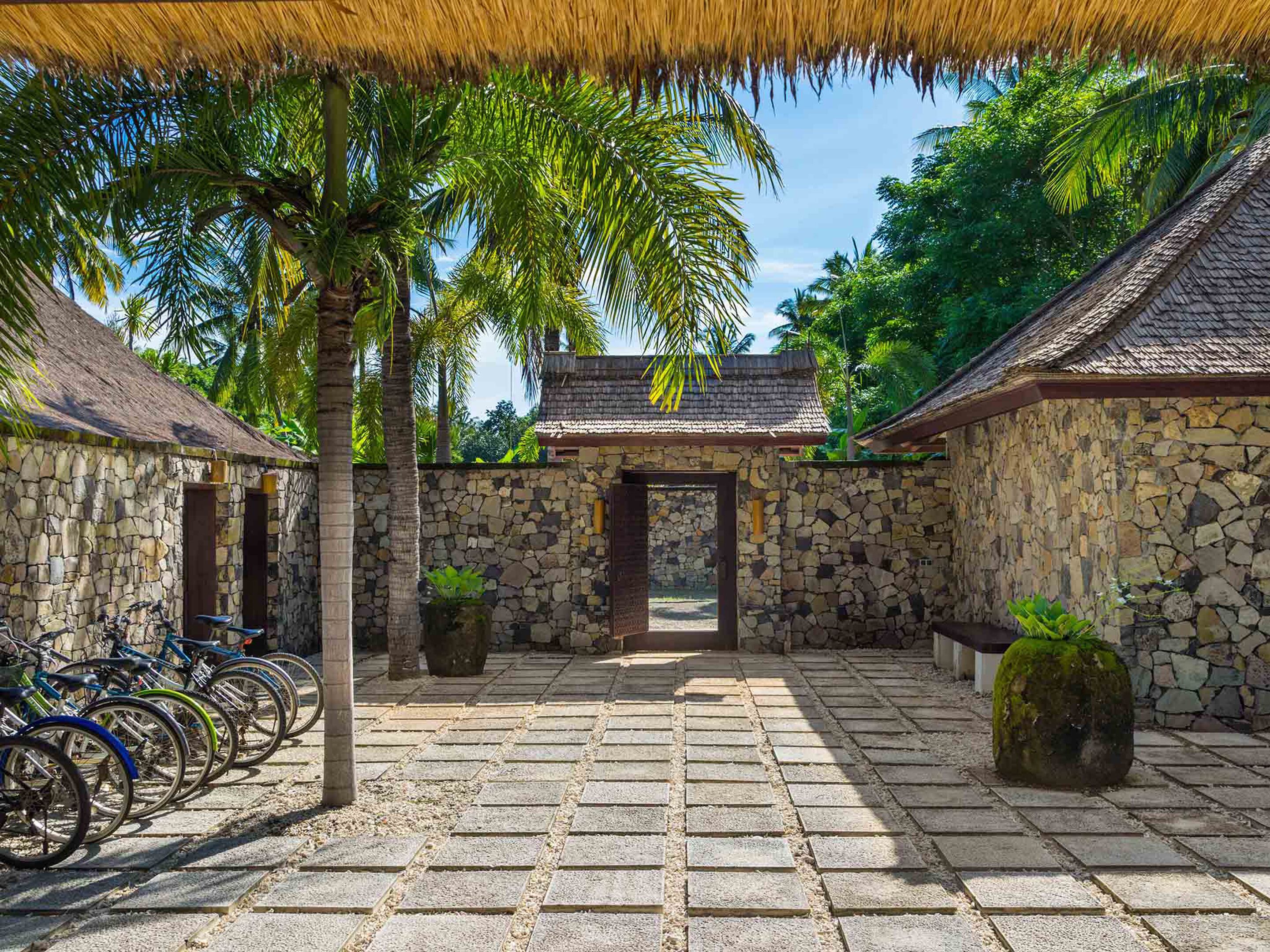 Sira Beach House