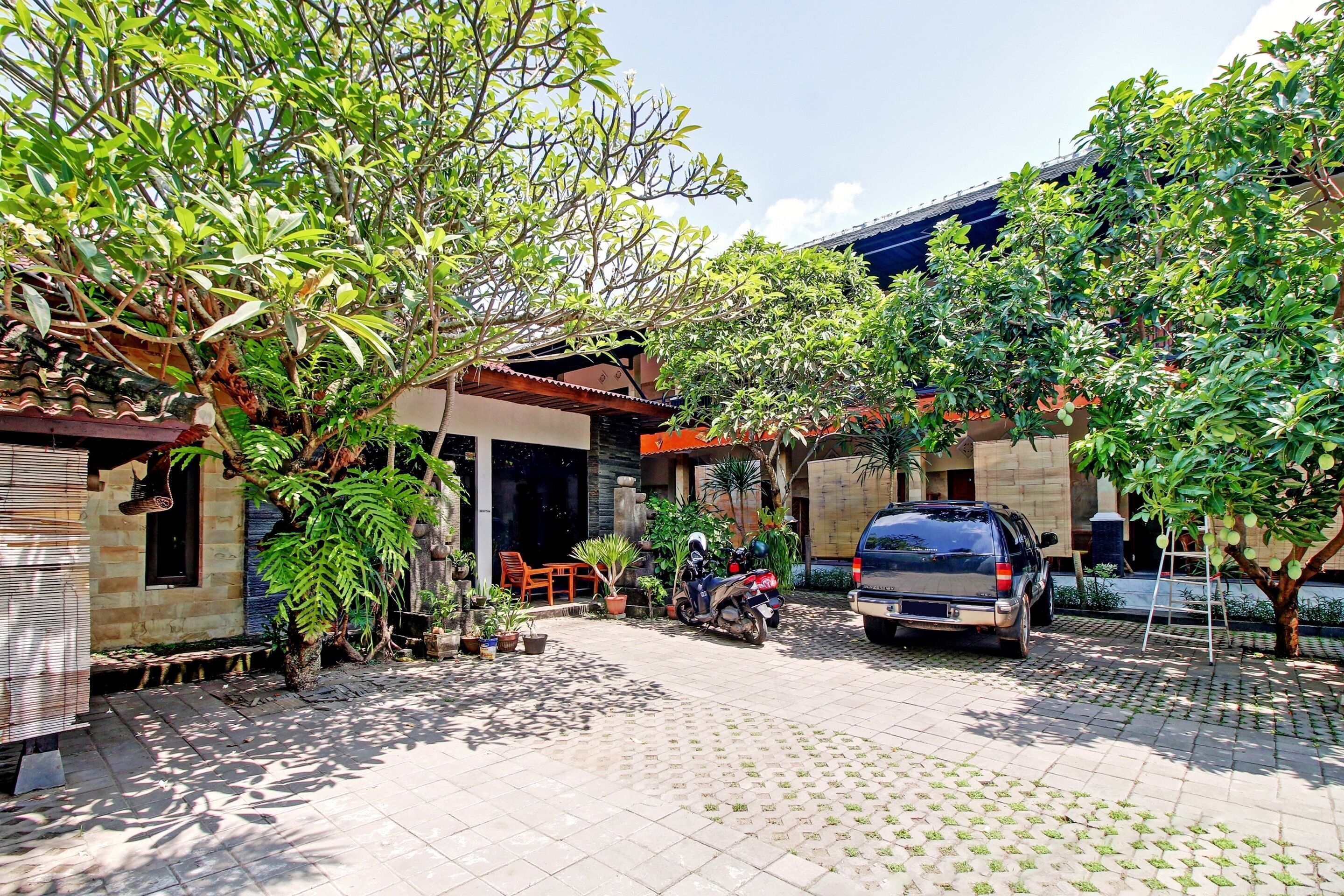 Adhya Guest House by OYO