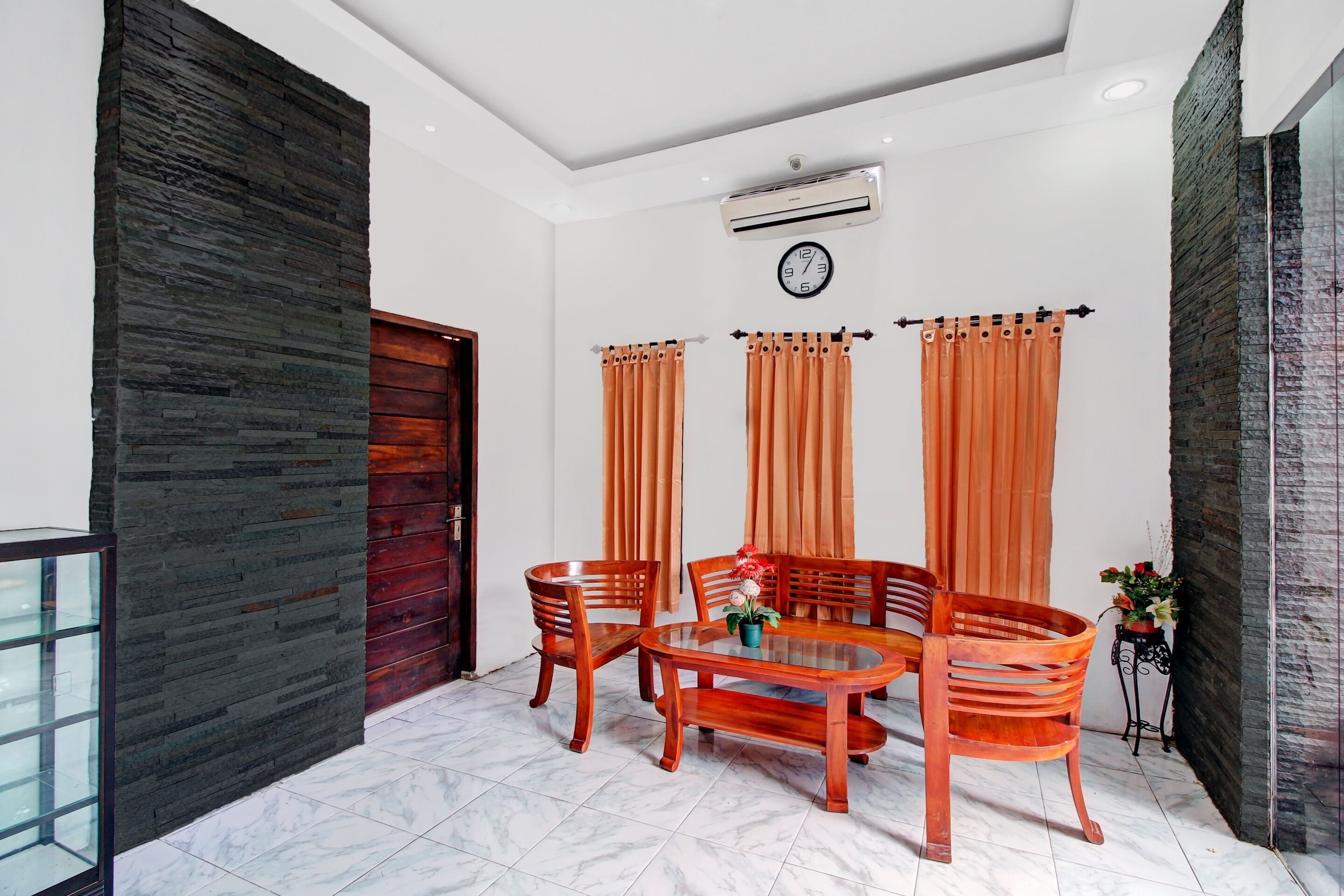 Adhya Guest House by OYO