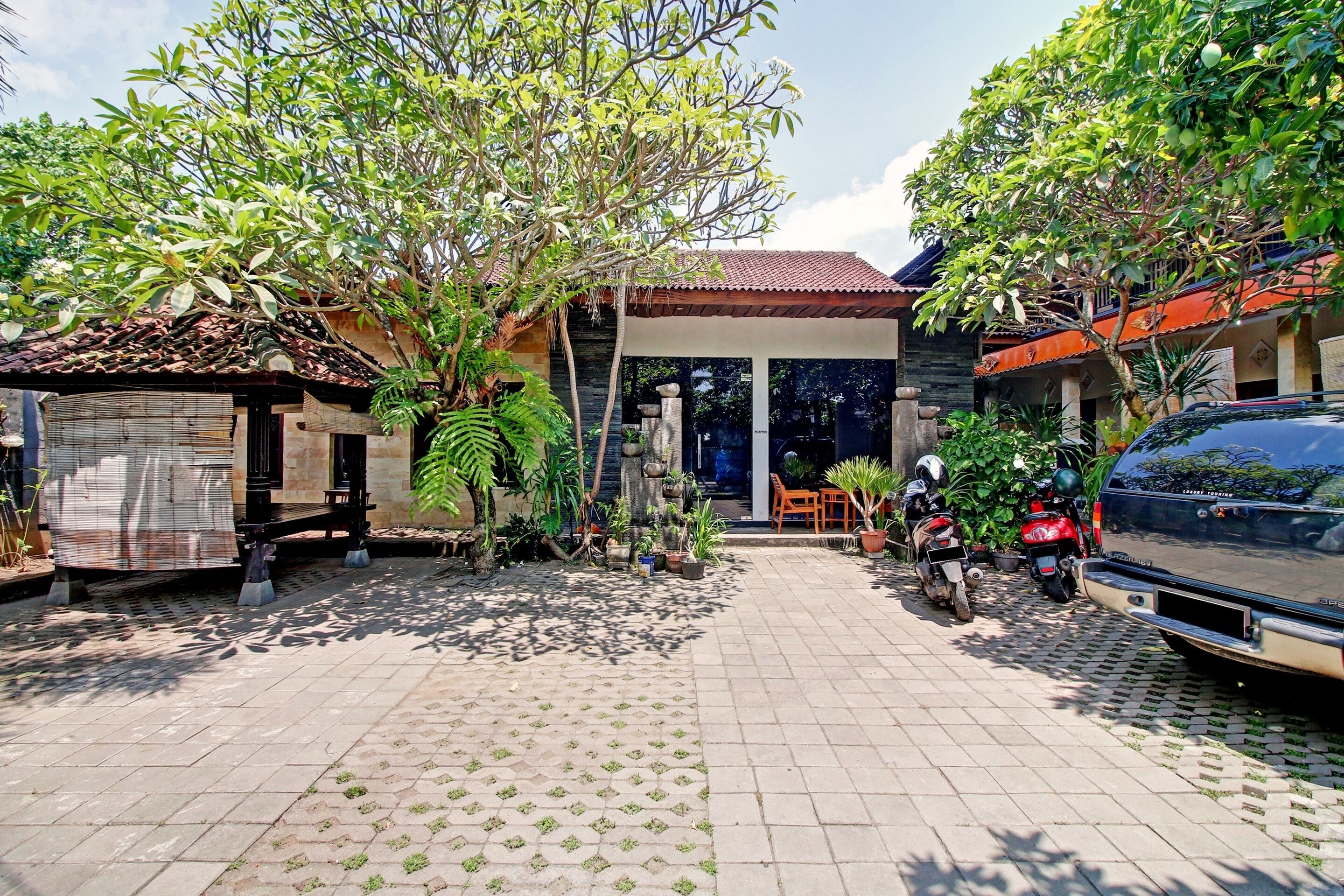 Adhya Guest House by OYO