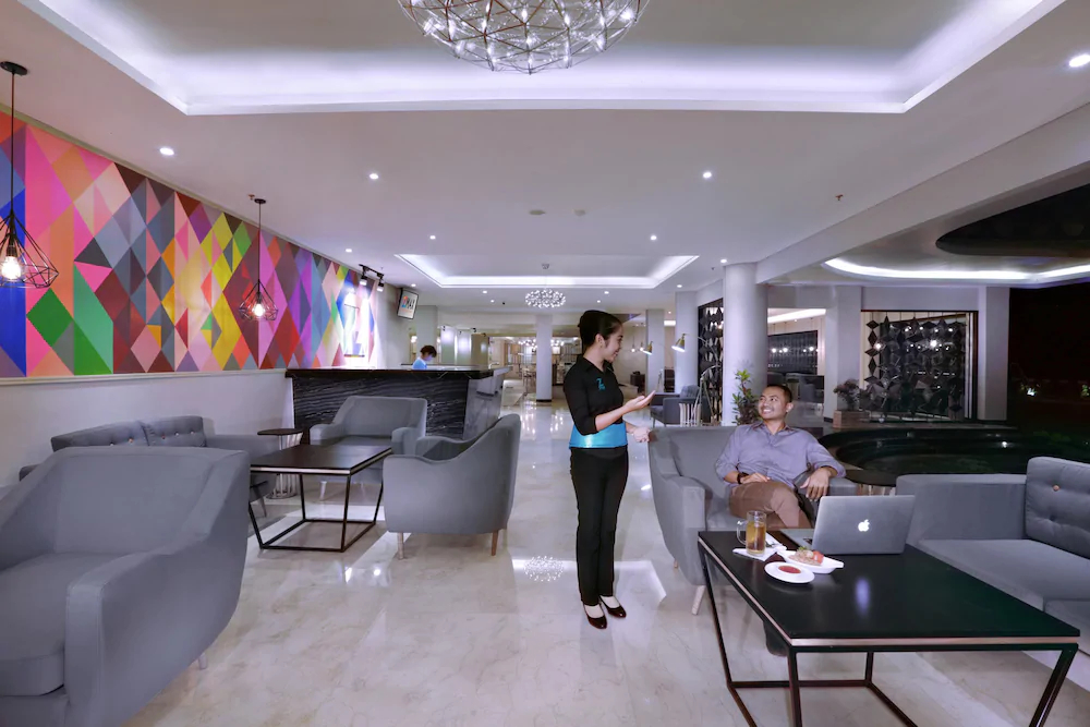 D'MAX Hotel & Convention