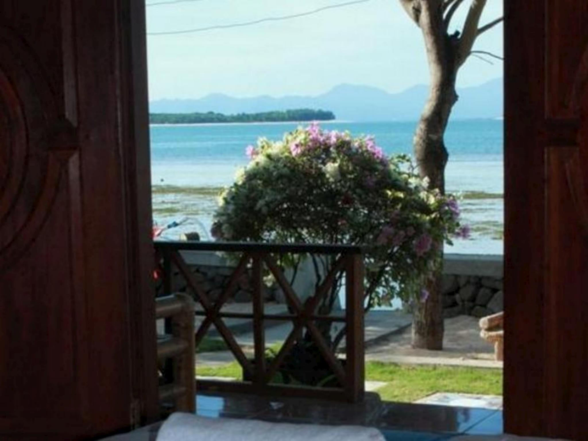Krisna Bungalows And Restaurant