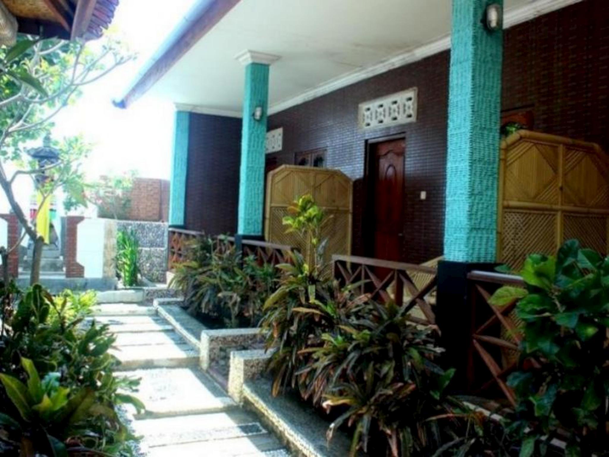 Krisna Bungalows And Restaurant