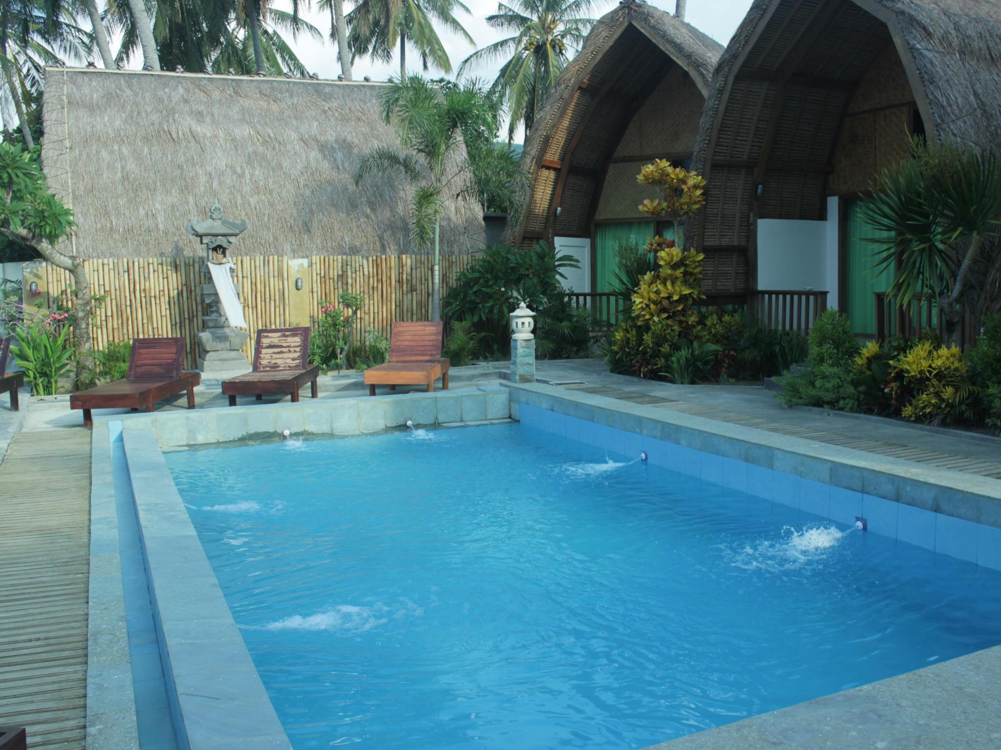 Krisna Bungalows And Restaurant