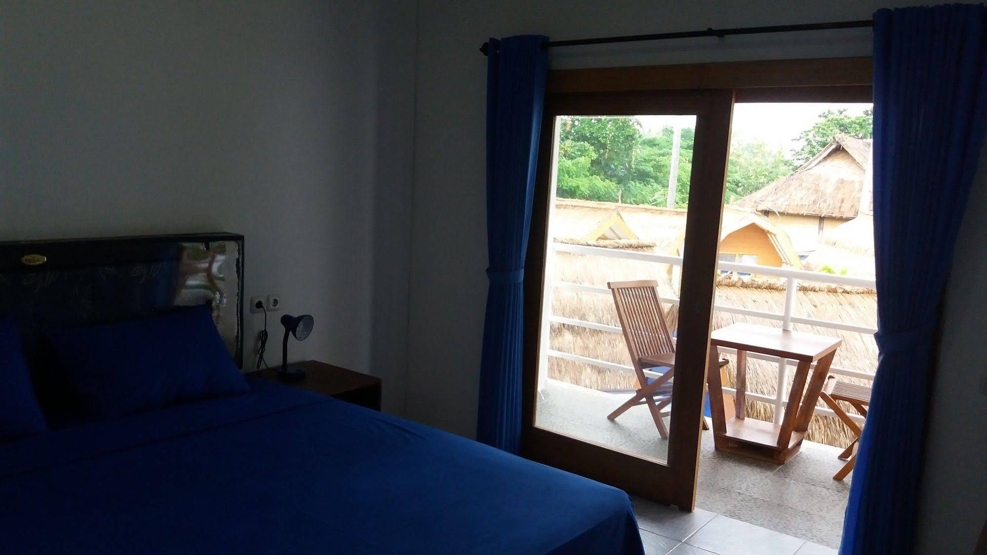 The Place Bungalow & Restaurant Sekotong