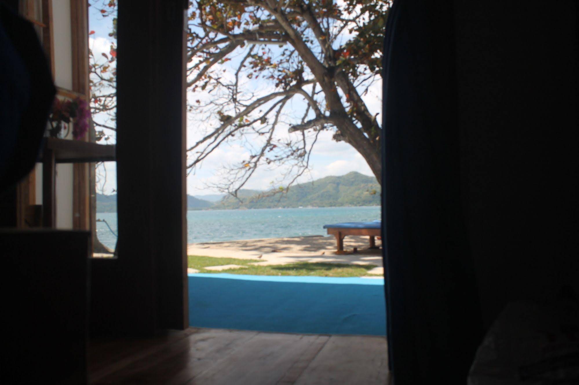 The Place Bungalow & Restaurant Sekotong