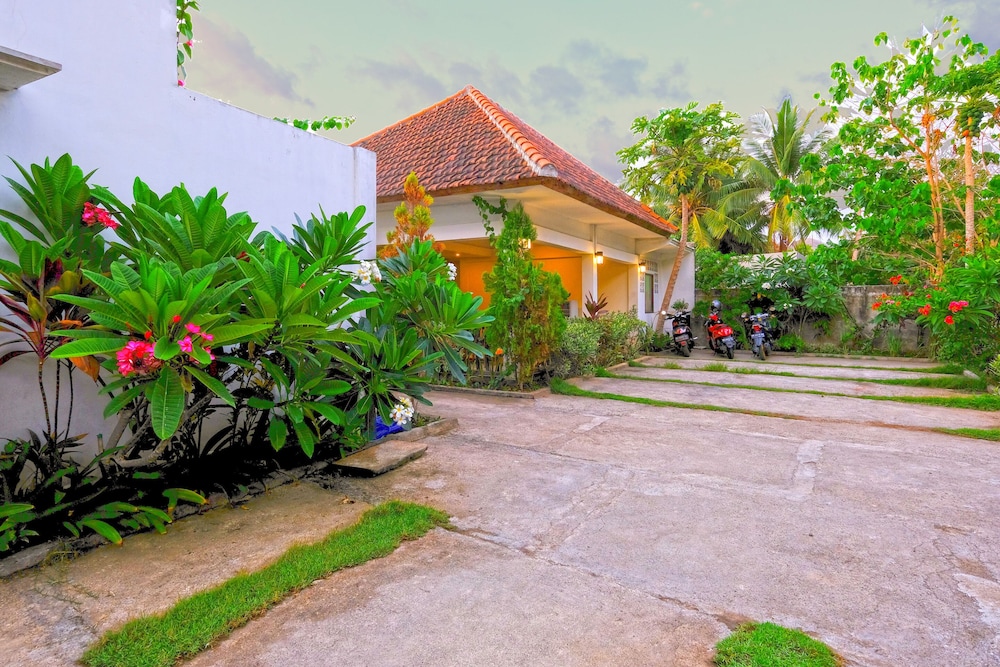 Sengkunyit Bukit Hotel by OYO Rooms