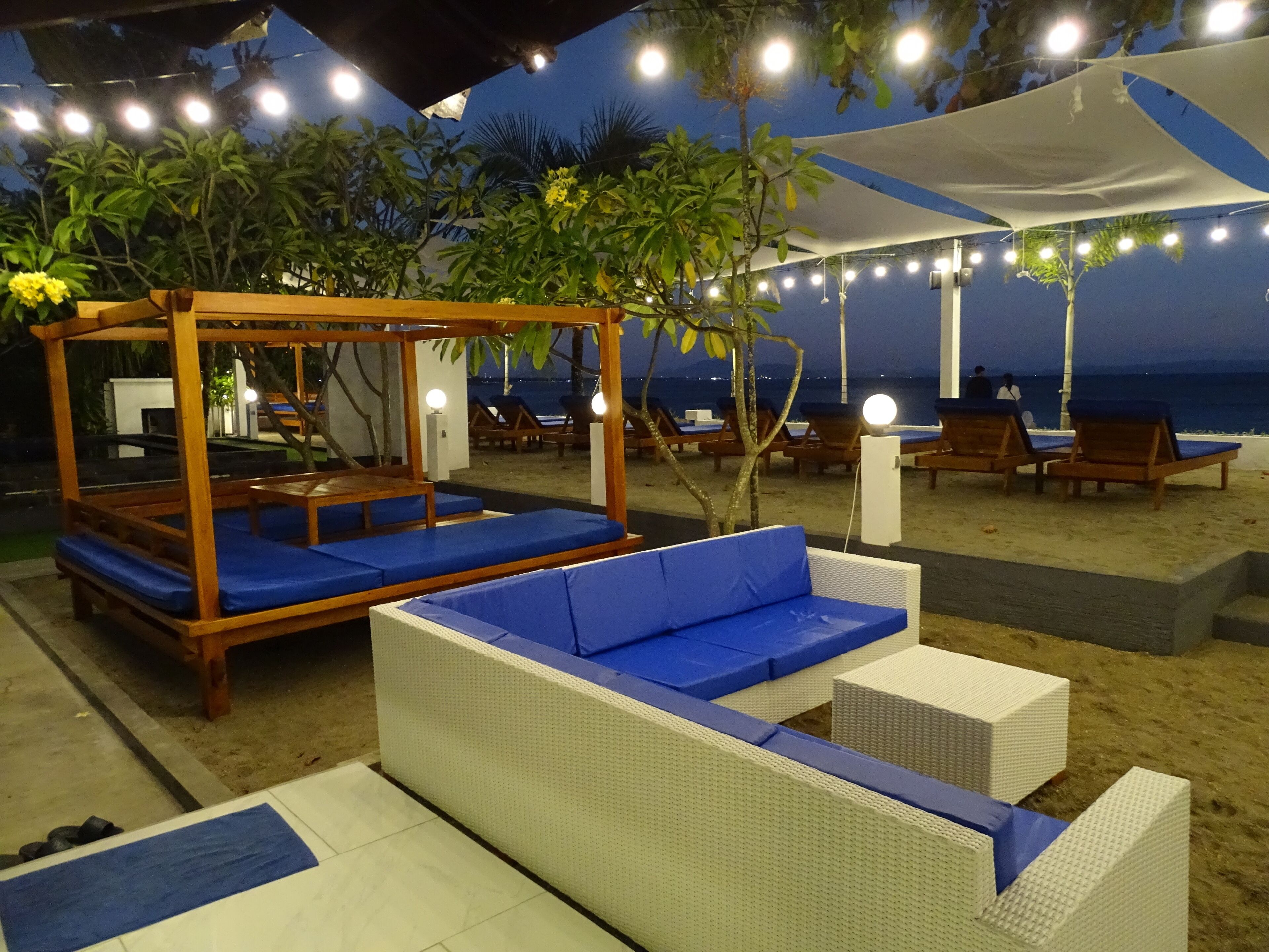 Bale Solah Beach Club & Hotel