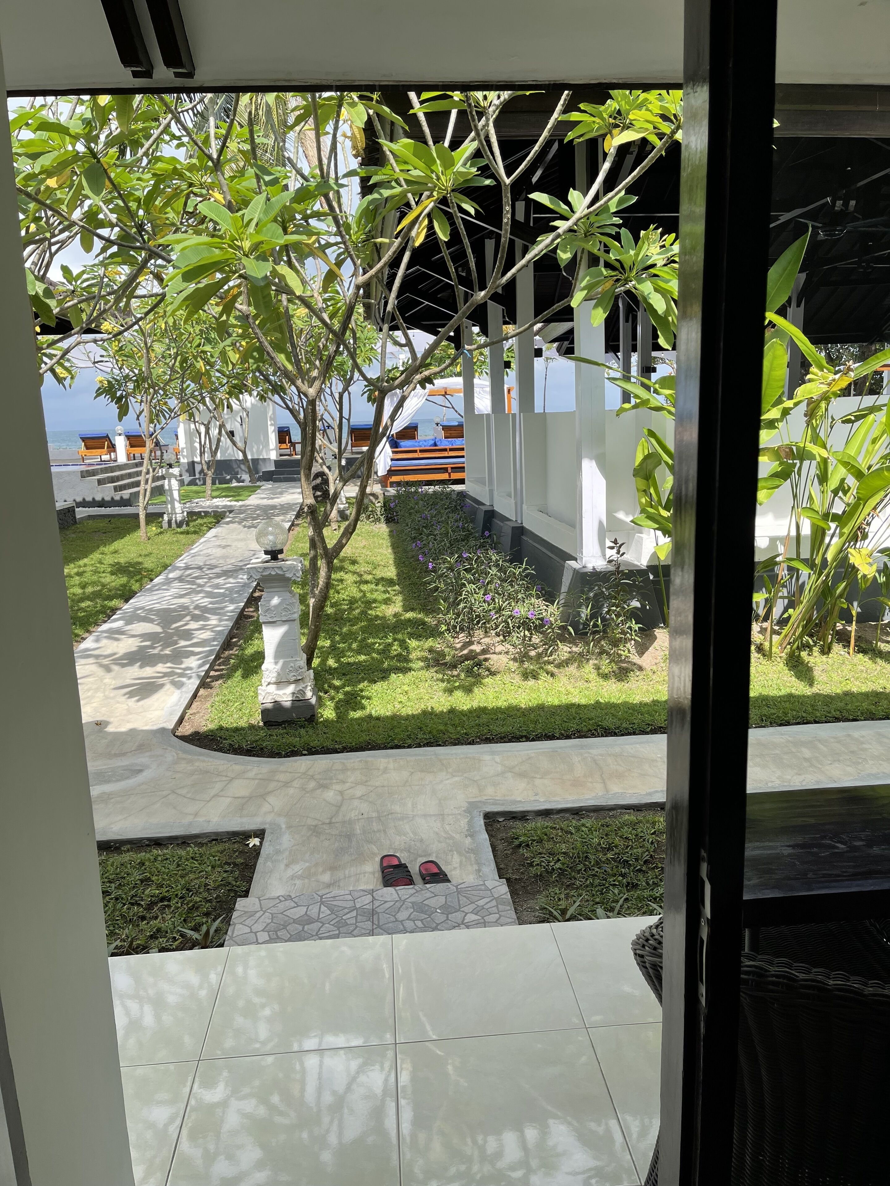 Bale Solah Beach Club & Hotel