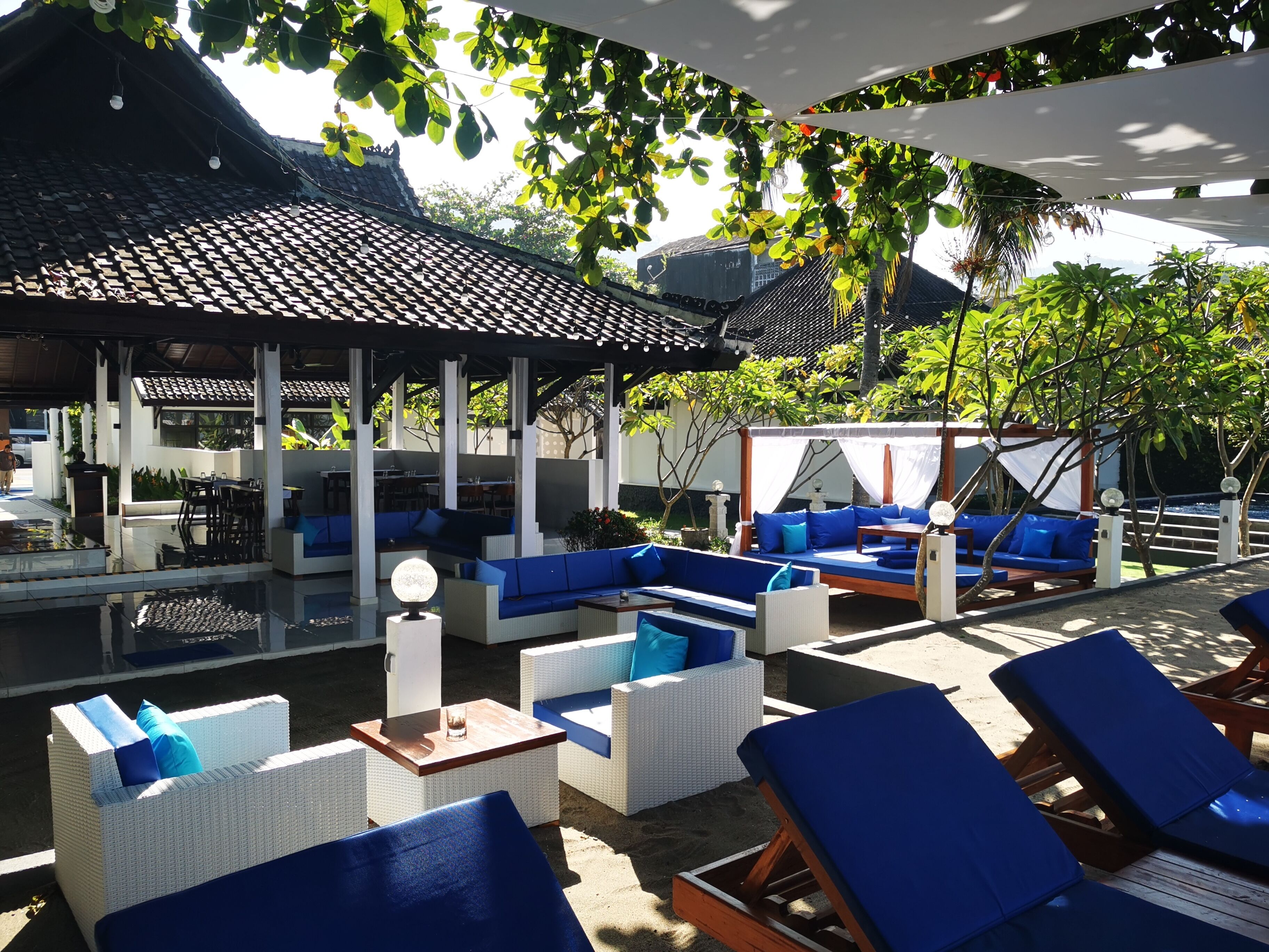 Bale Solah Beach Club & Hotel