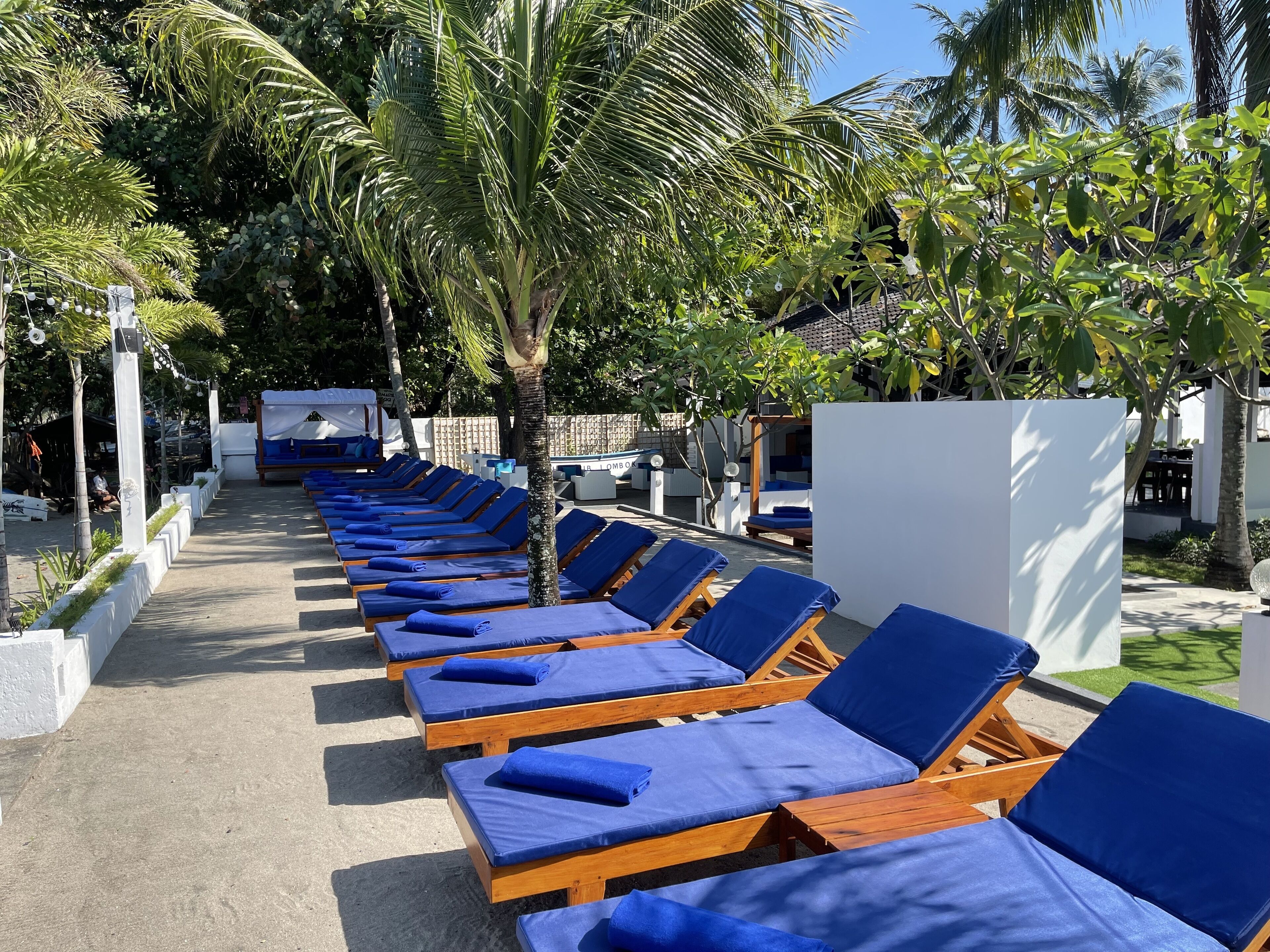 Bale Solah Beach Club & Hotel