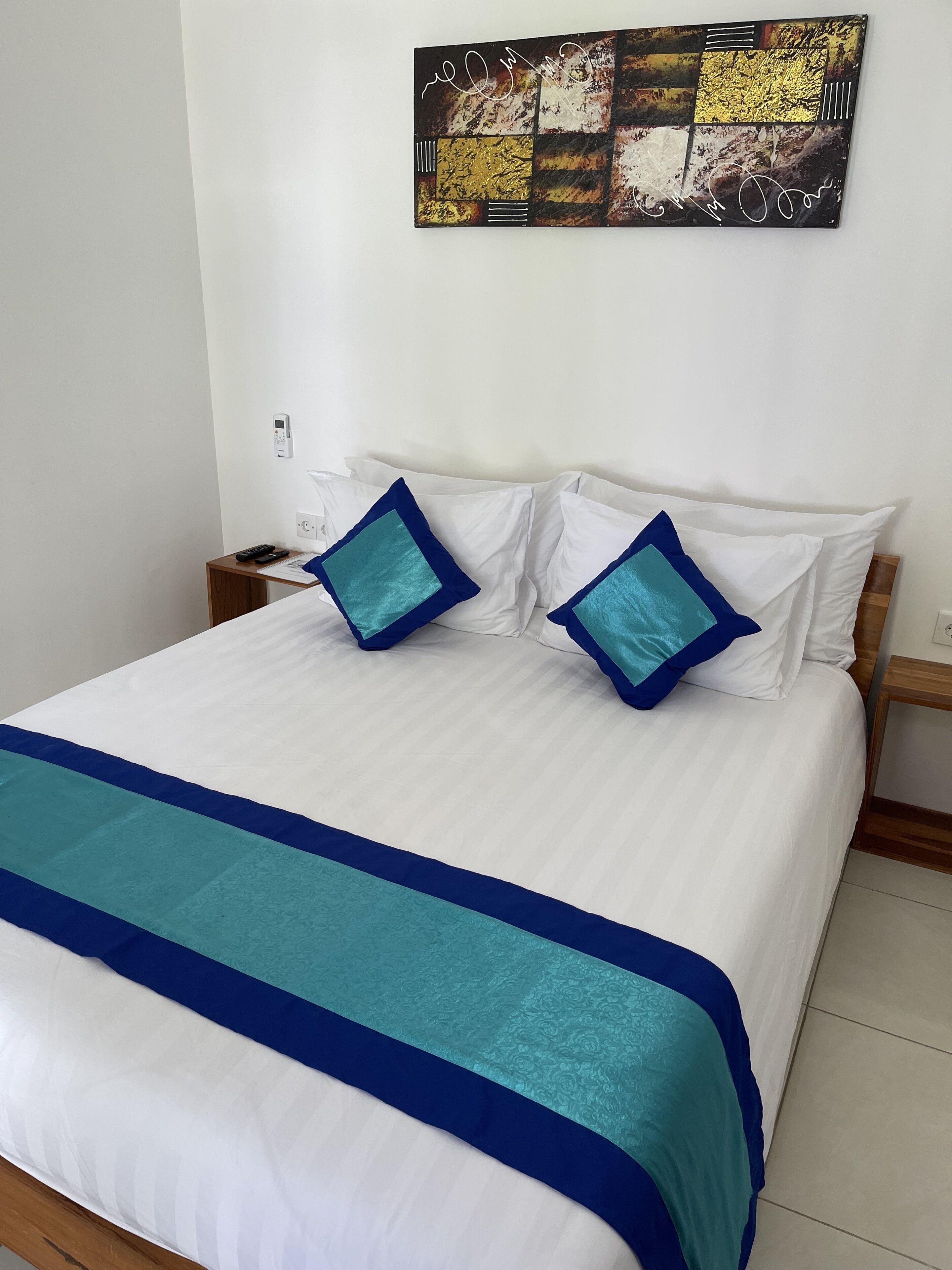 Bale Solah Beach Club & Hotel