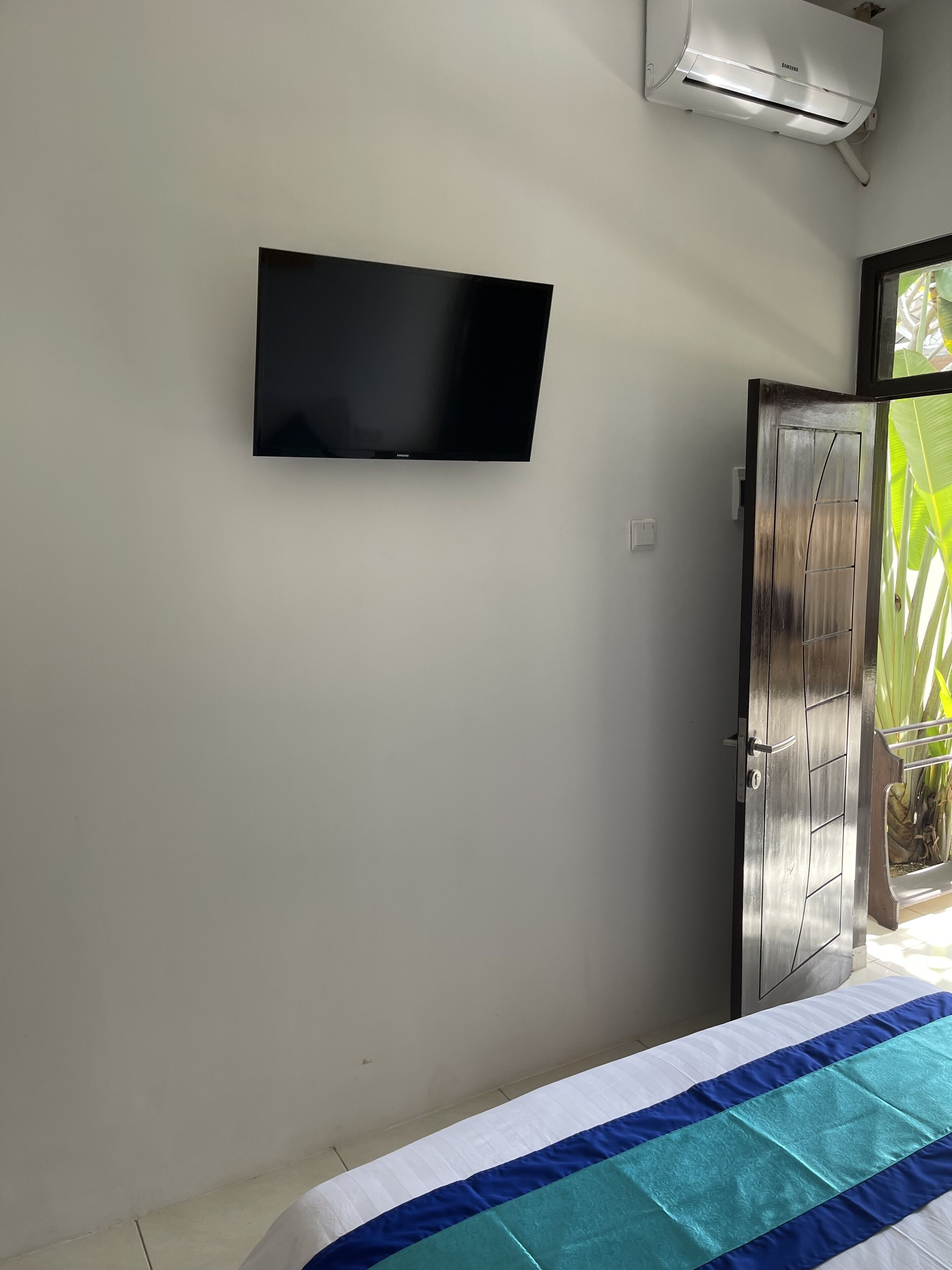 Bale Solah Beach Club & Hotel