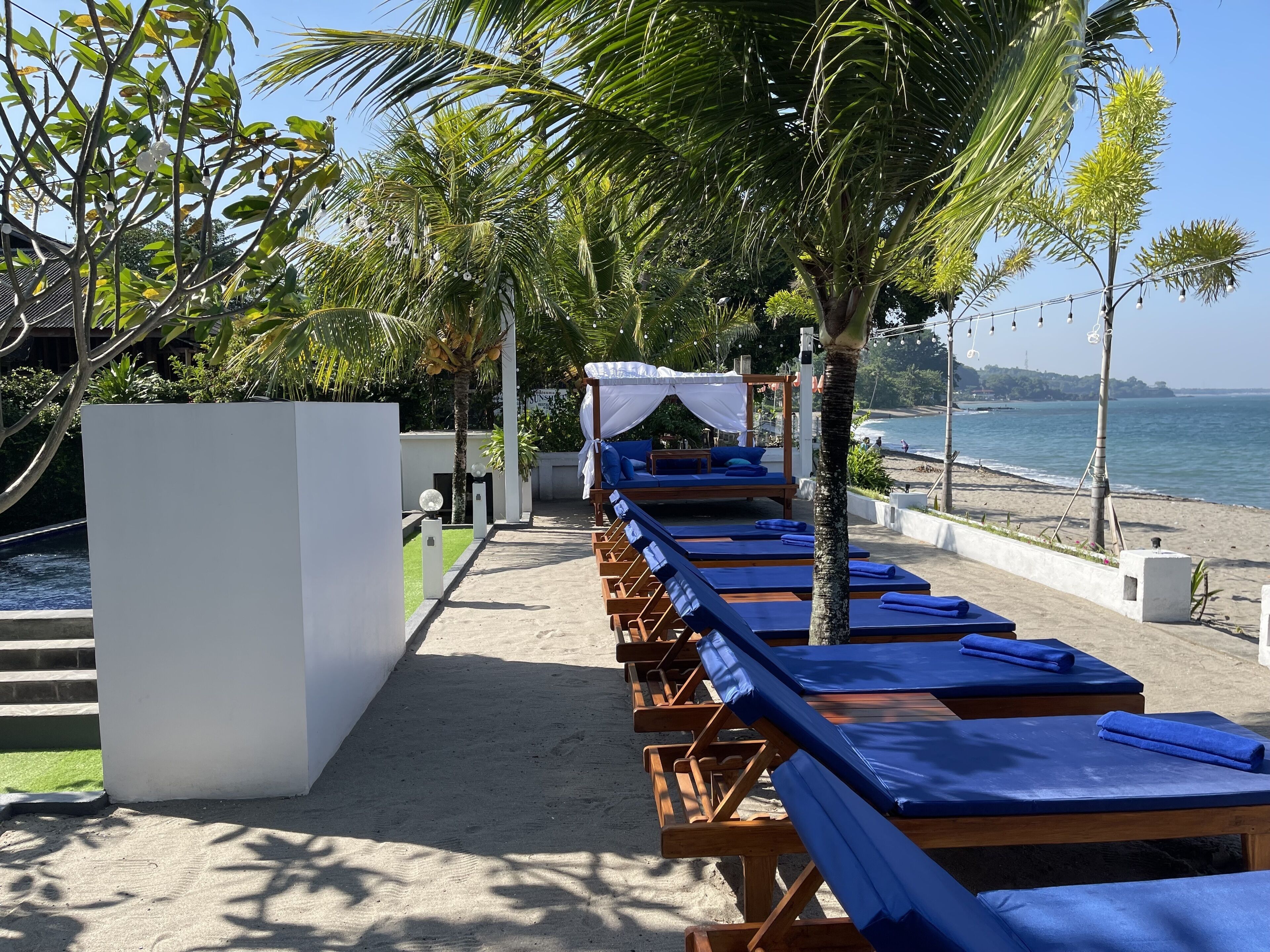 Bale Solah Beach Club & Hotel