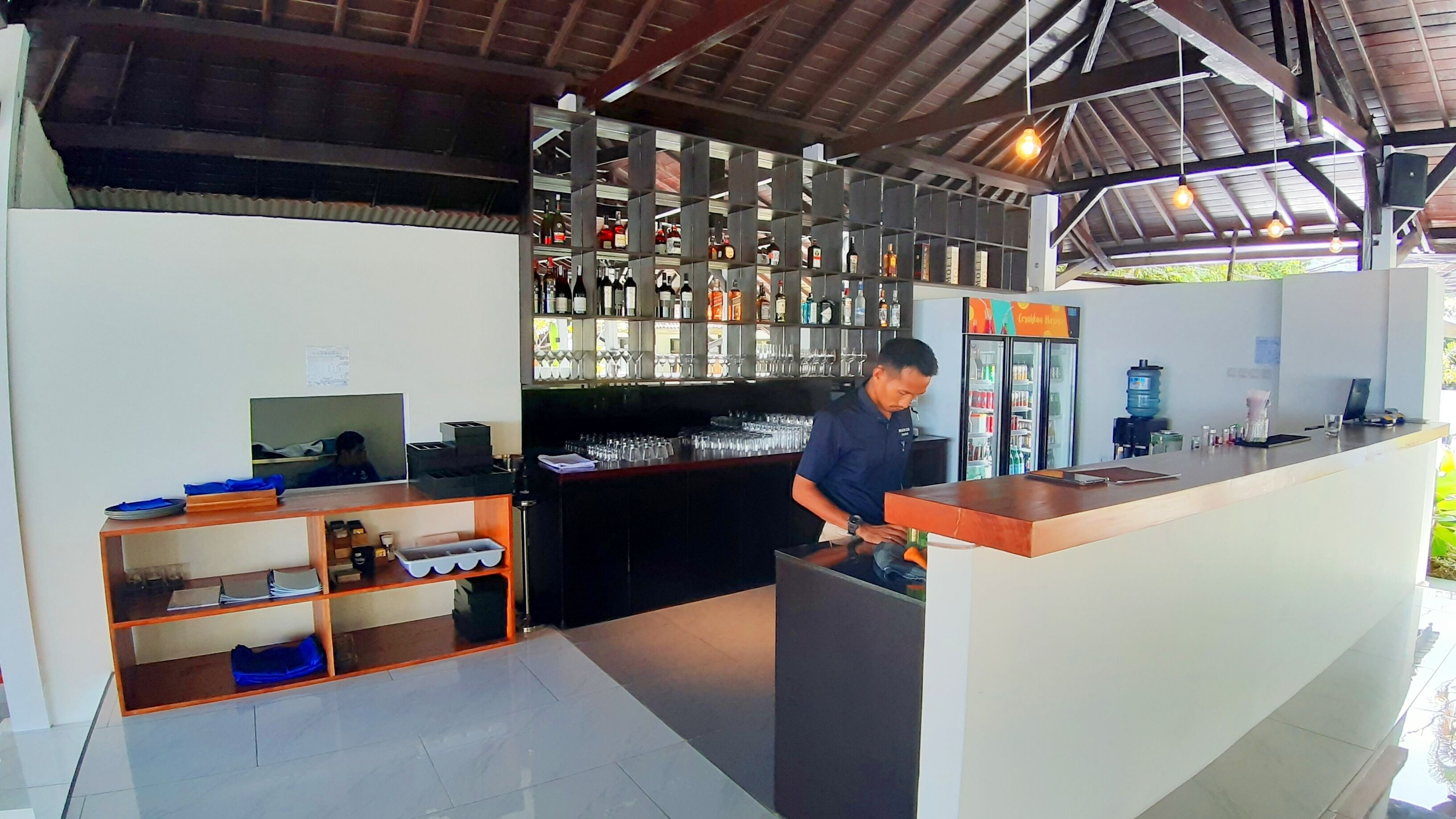 Bale Solah Beach Club & Hotel
