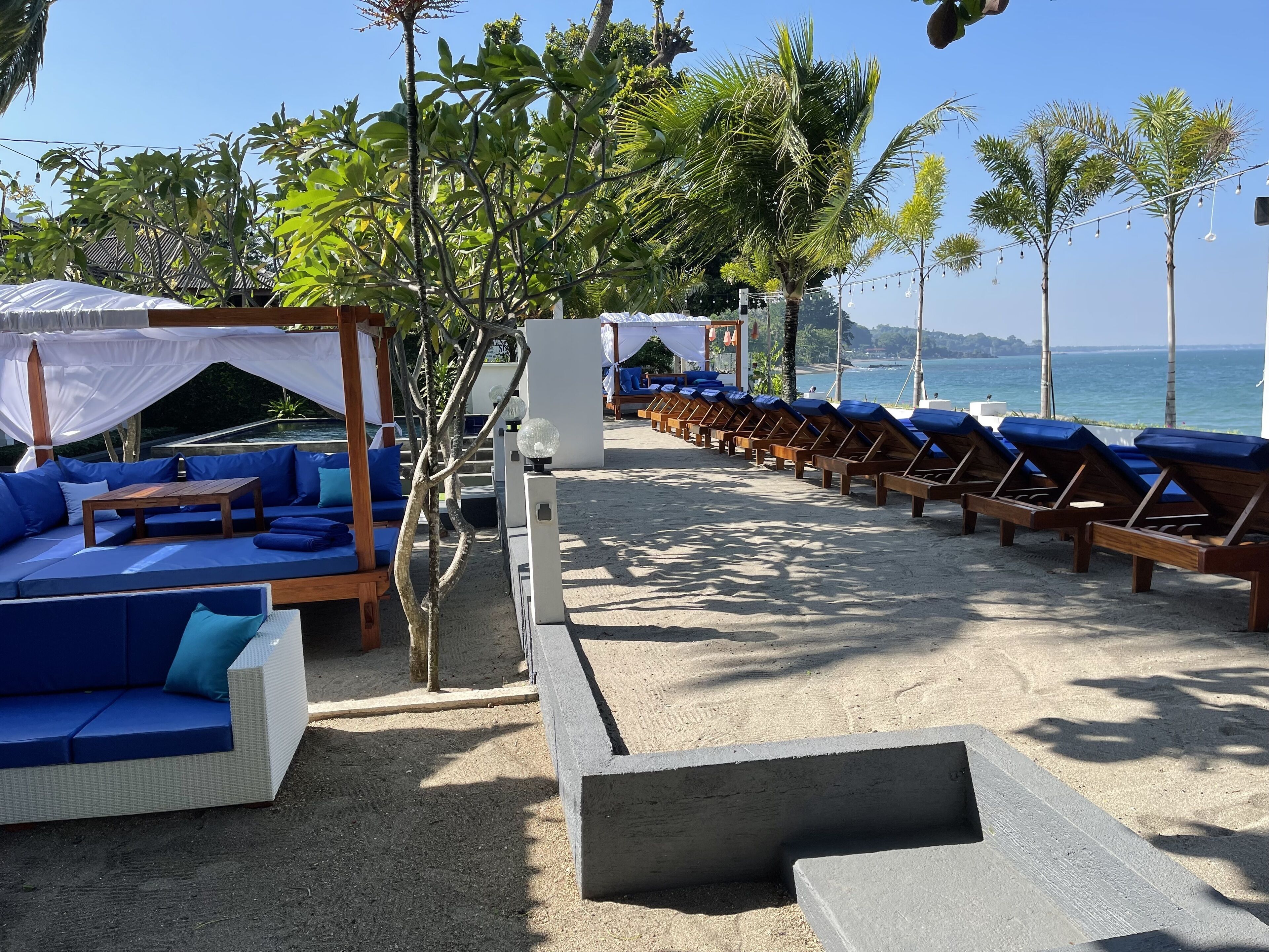 Bale Solah Beach Club & Hotel