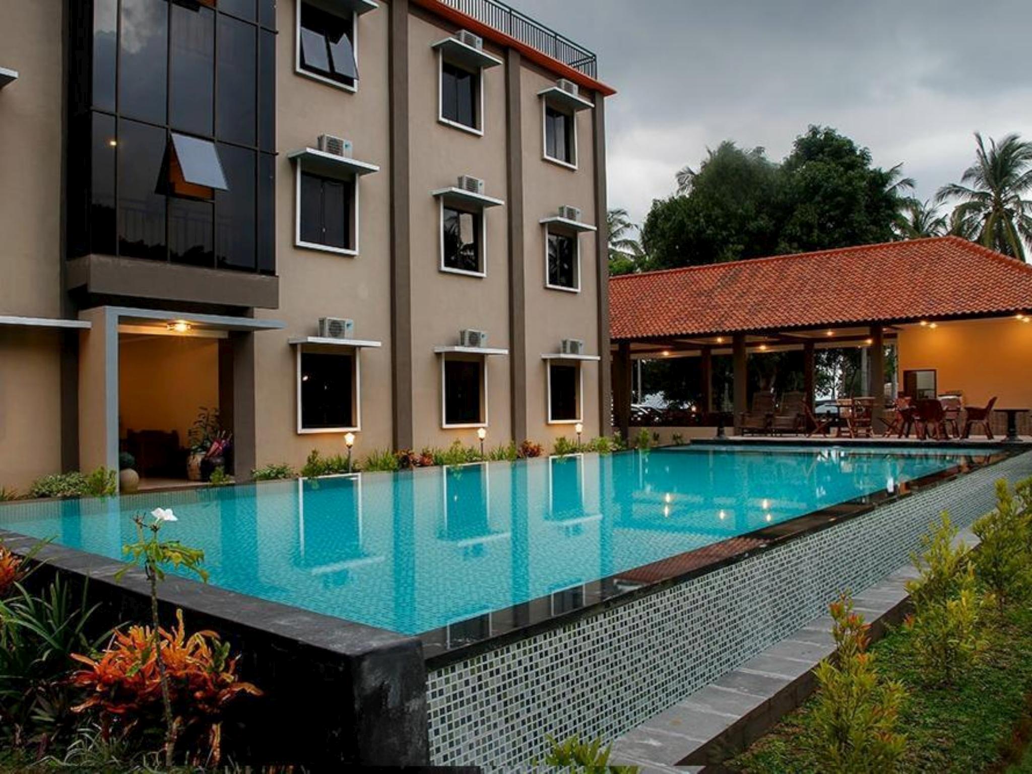 Grand Senggigi Hotel