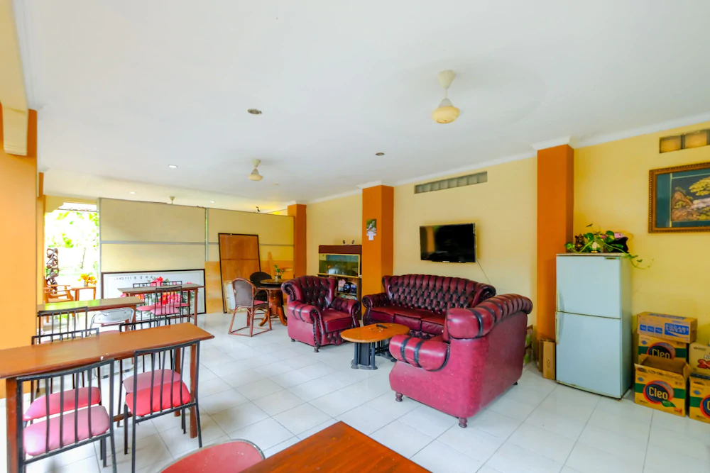 Hotel Elen by OYO Rooms