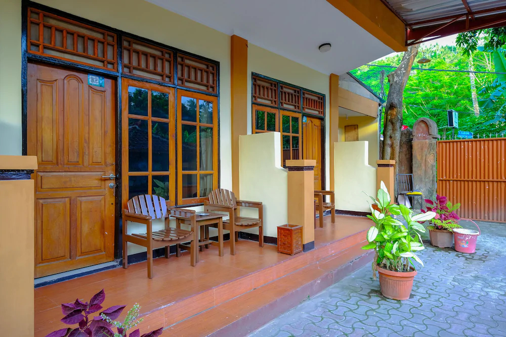 Hotel Elen by OYO Rooms