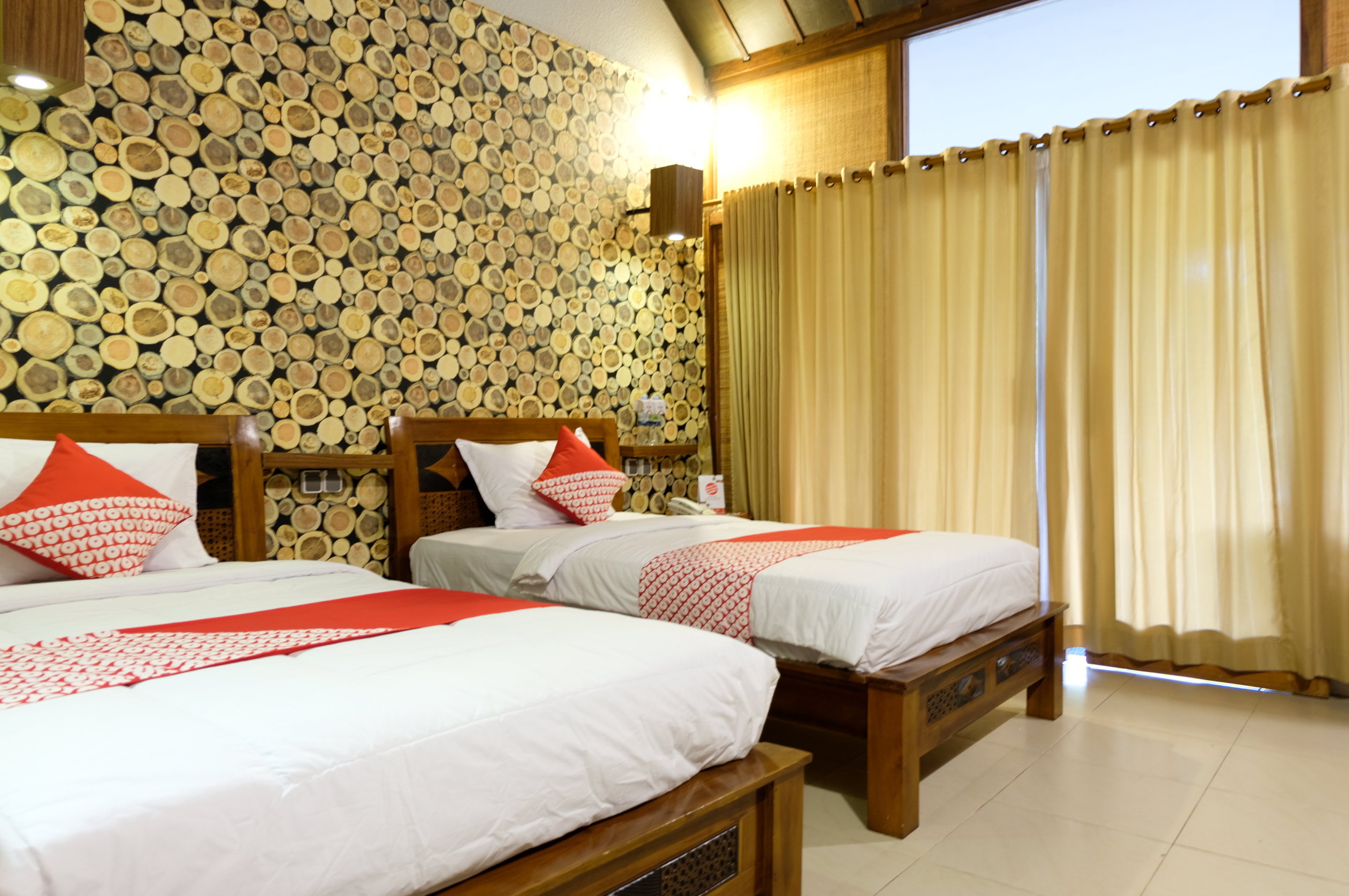 RedDoorz Plus @ Raya Senggigi Lombok