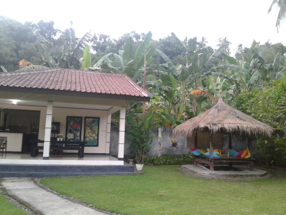 Indah Homestay