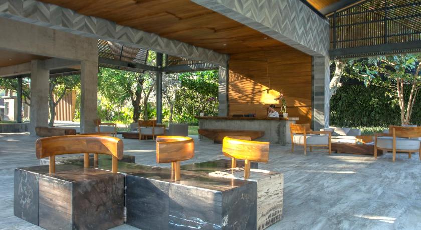 Katamaran Hotel & Resort