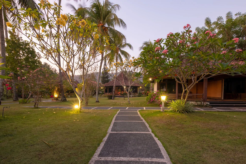 Mascot Beach Resort by OYO Rooms