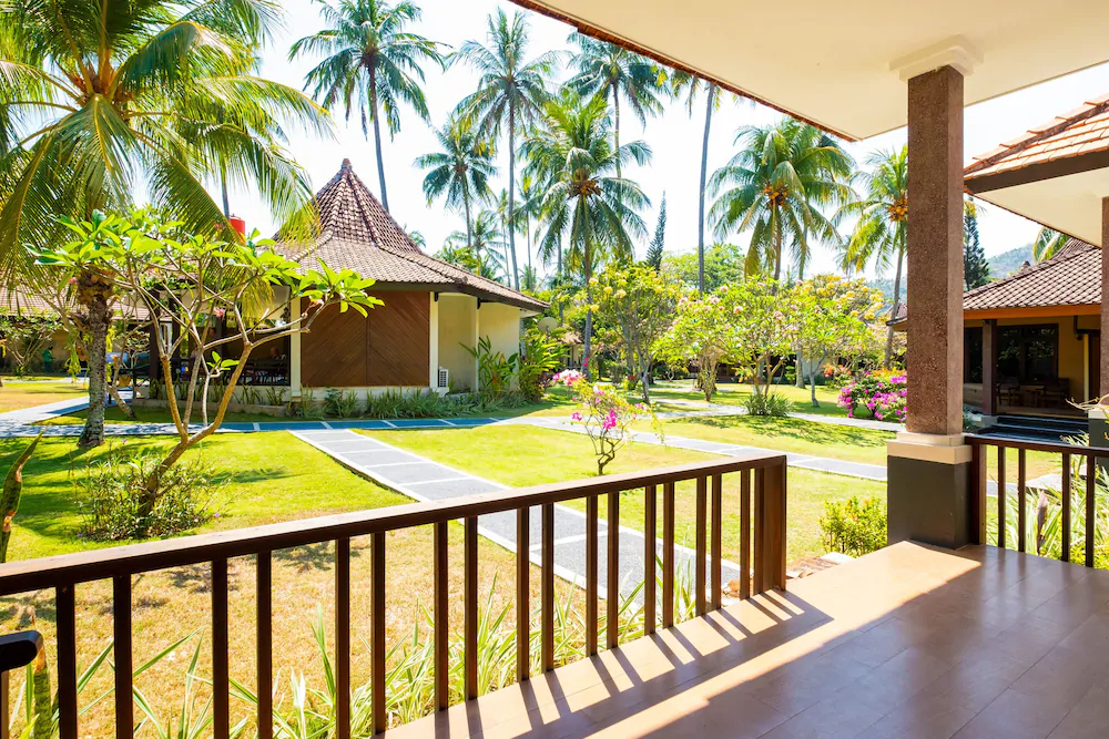 Mascot Beach Resort by OYO Rooms