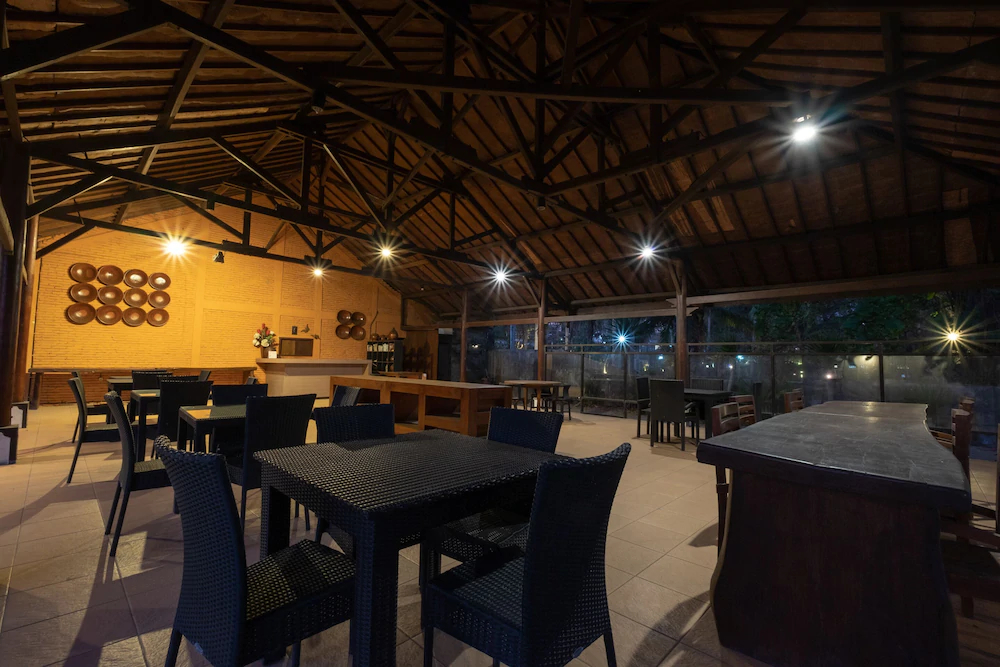 Mascot Beach Resort by OYO Rooms