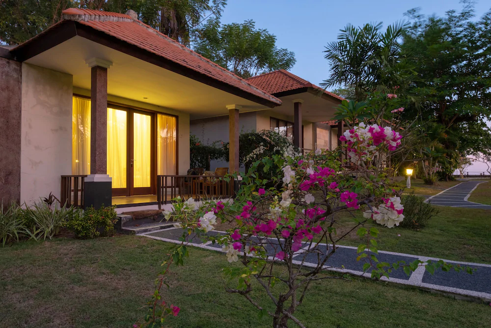 Mascot Beach Resort by OYO Rooms