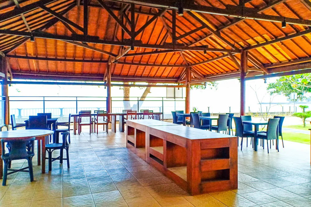 Mascot Beach Resort by OYO Rooms