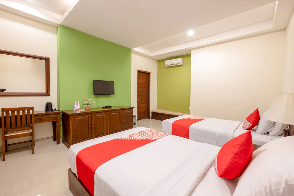 Mascot Beach Resort by OYO Rooms