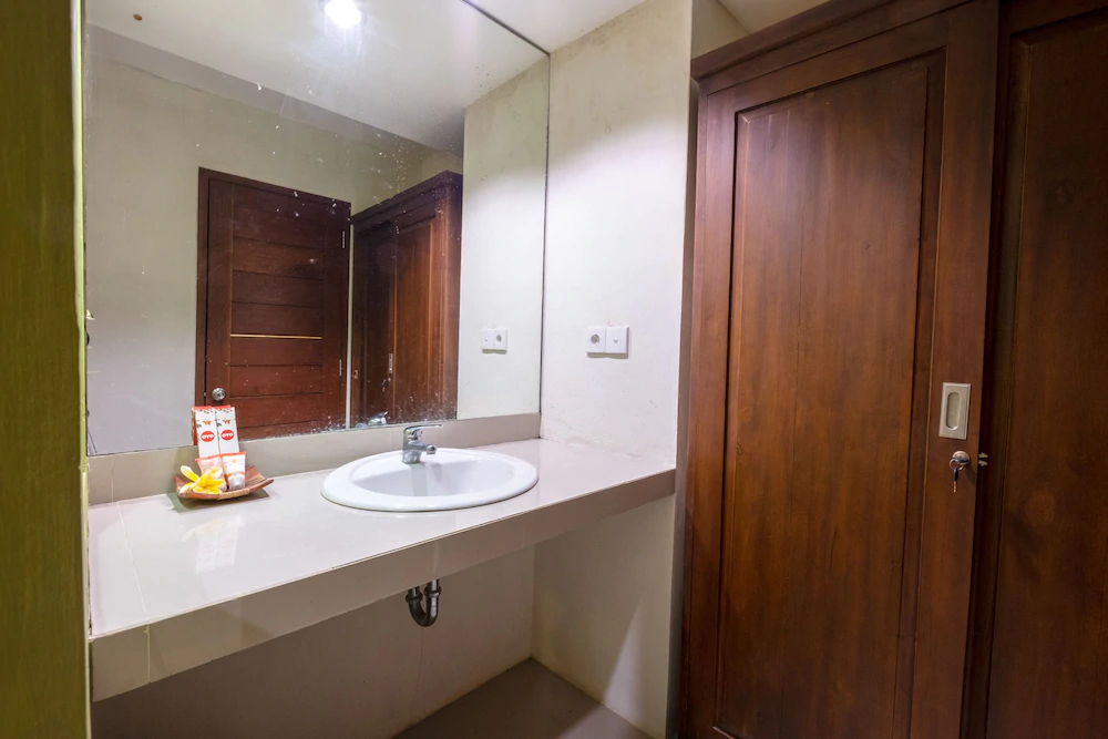 Mascot Beach Resort by OYO Rooms