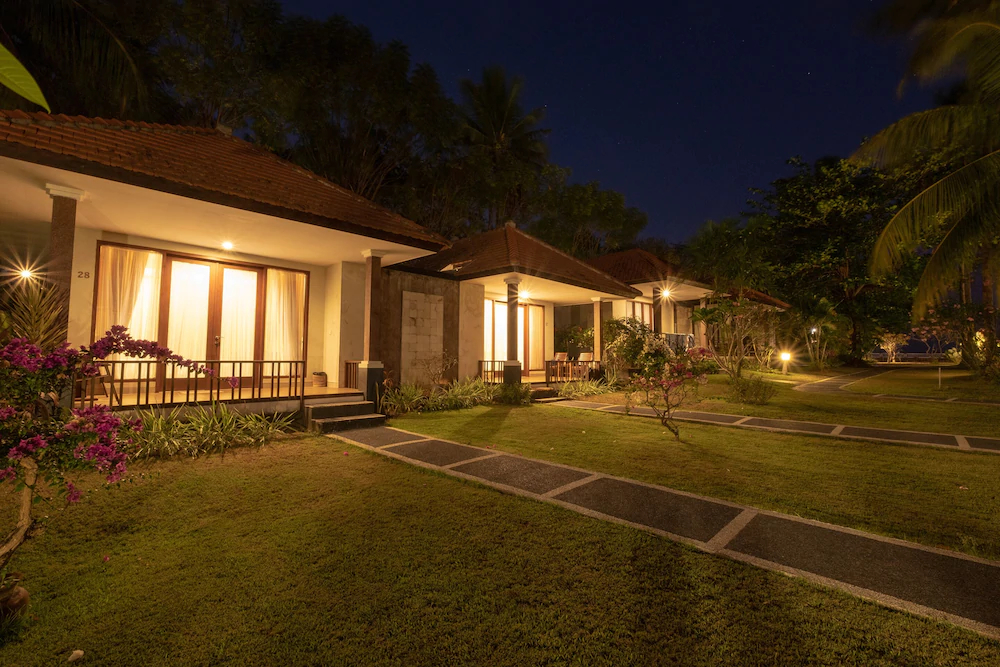 Mascot Beach Resort by OYO Rooms
