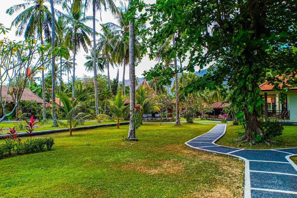 Mascot Beach Resort by OYO Rooms
