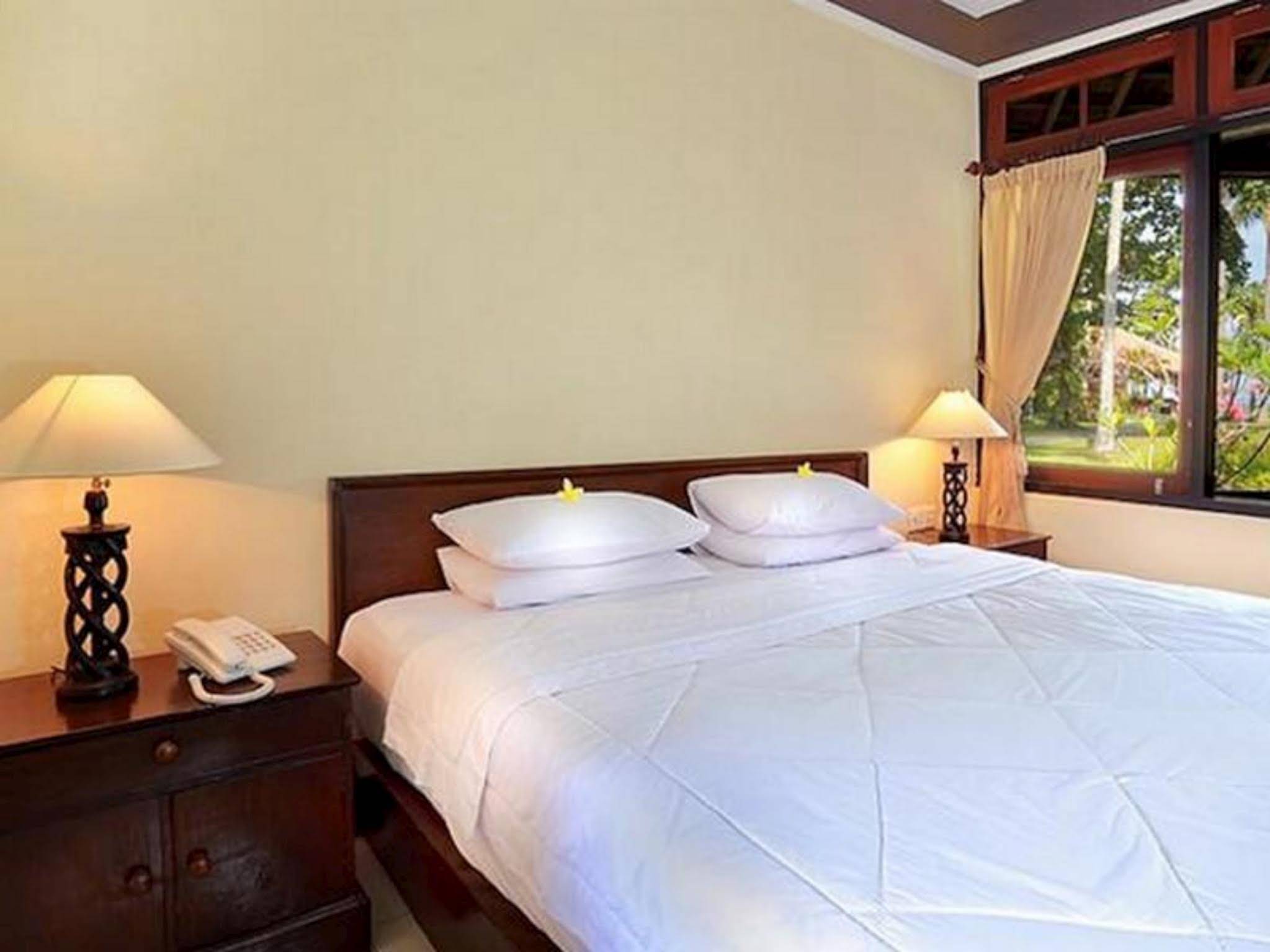 Mascot Beach Resort