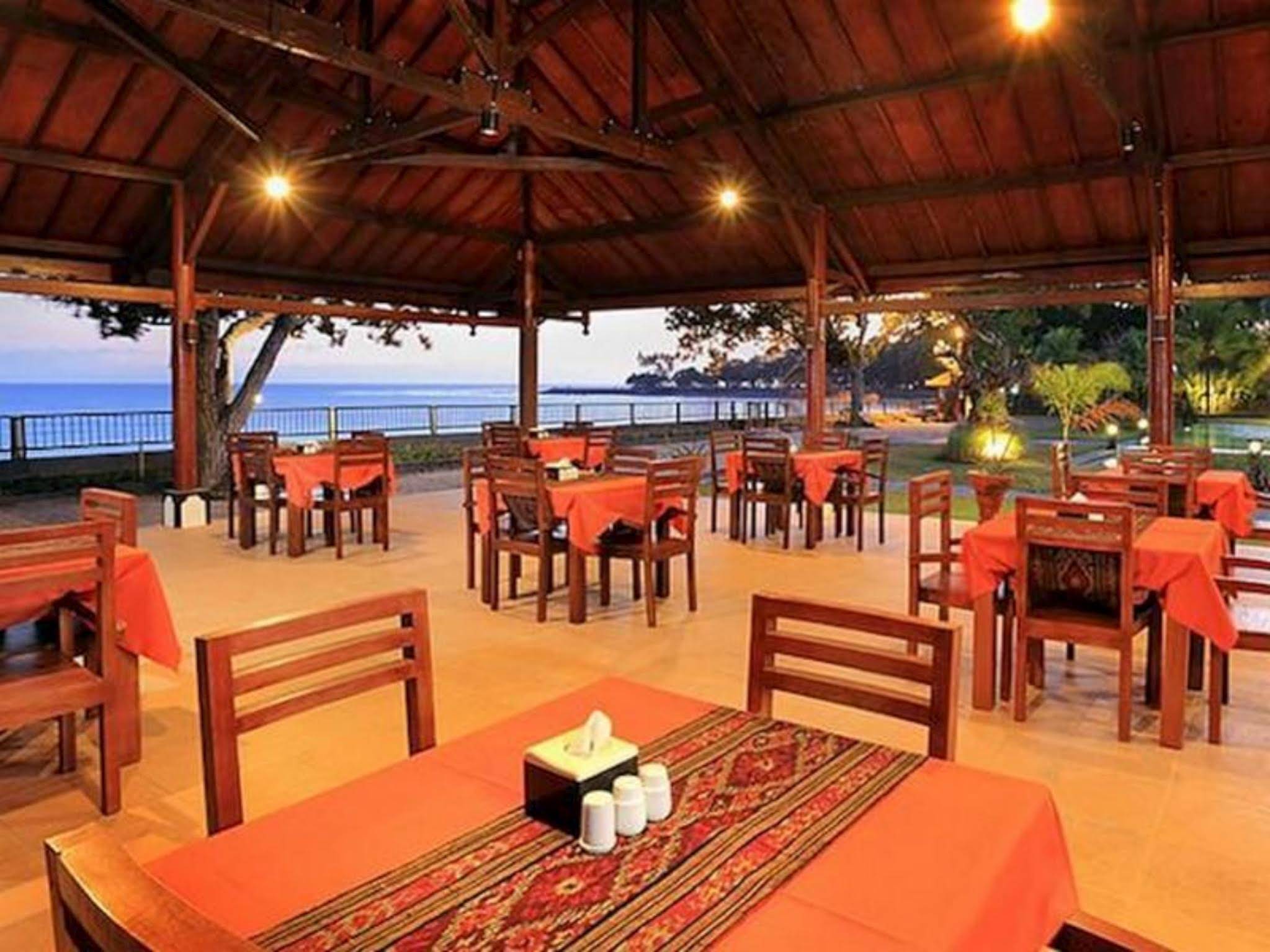Mascot Beach Resort