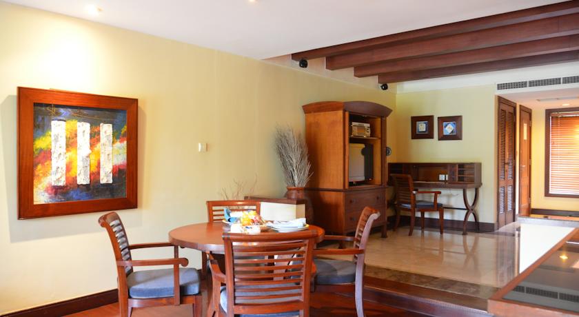 Pool Villa Club
