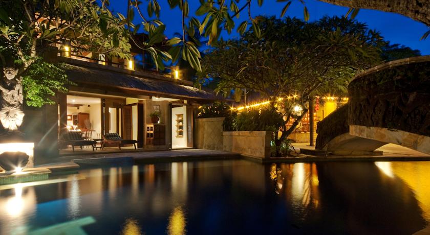 Pool Villa Club