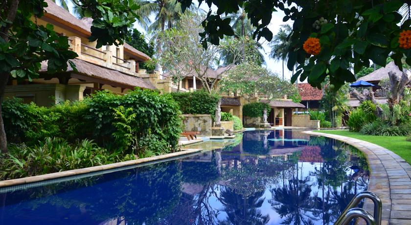 Pool Villa Club