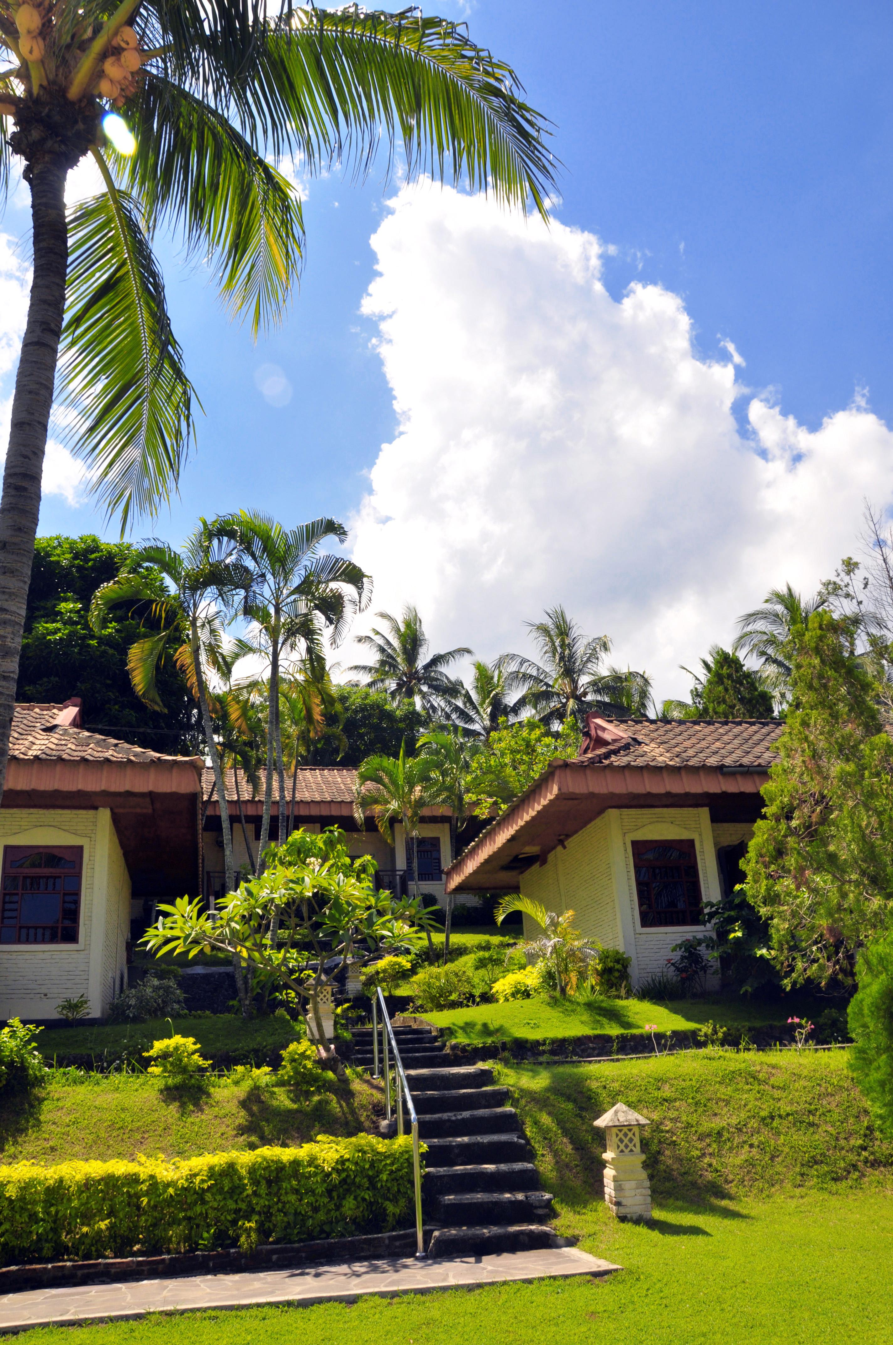 Puri Bunga Beach Cottages