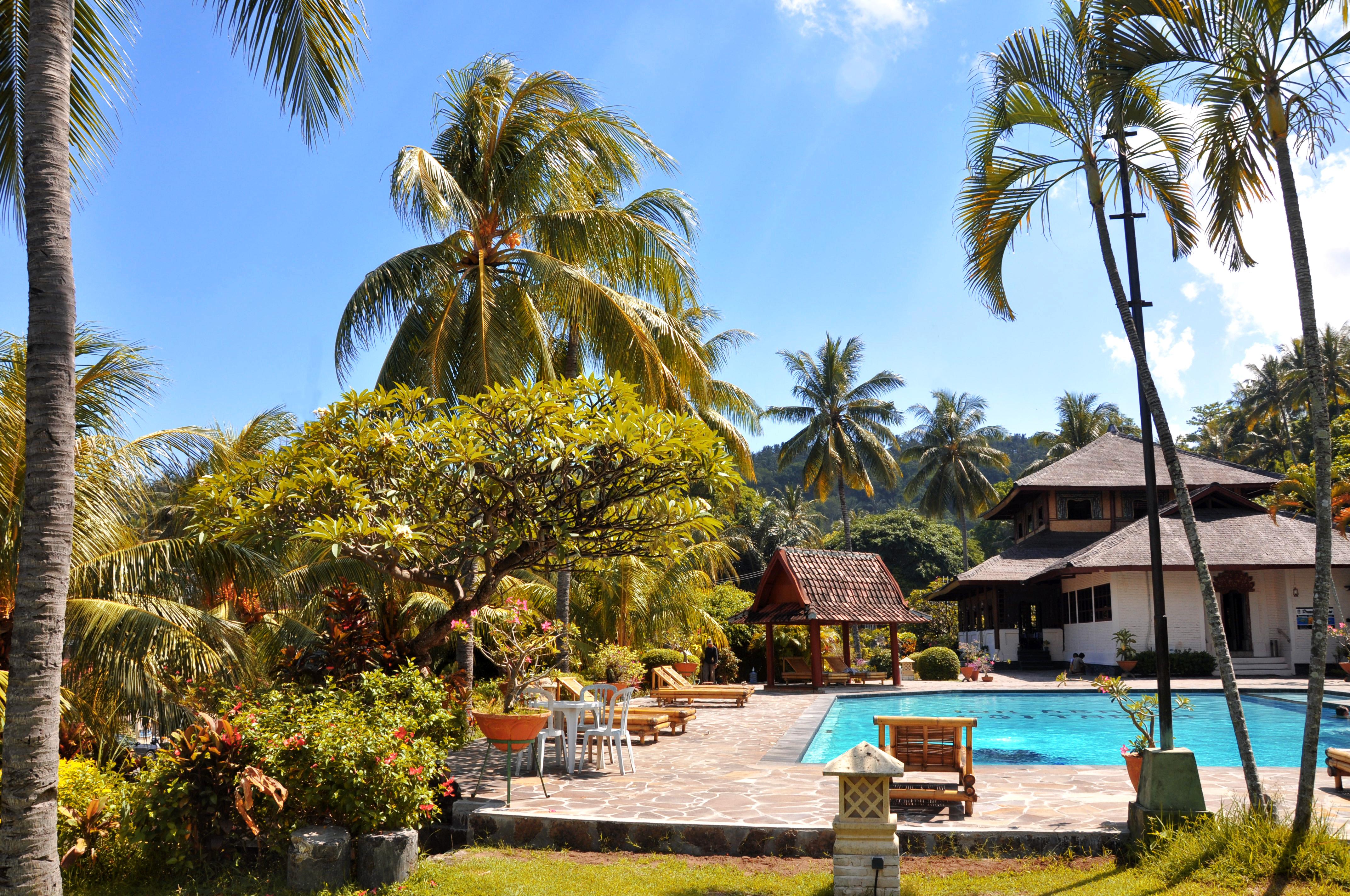 Puri Bunga Beach Cottages