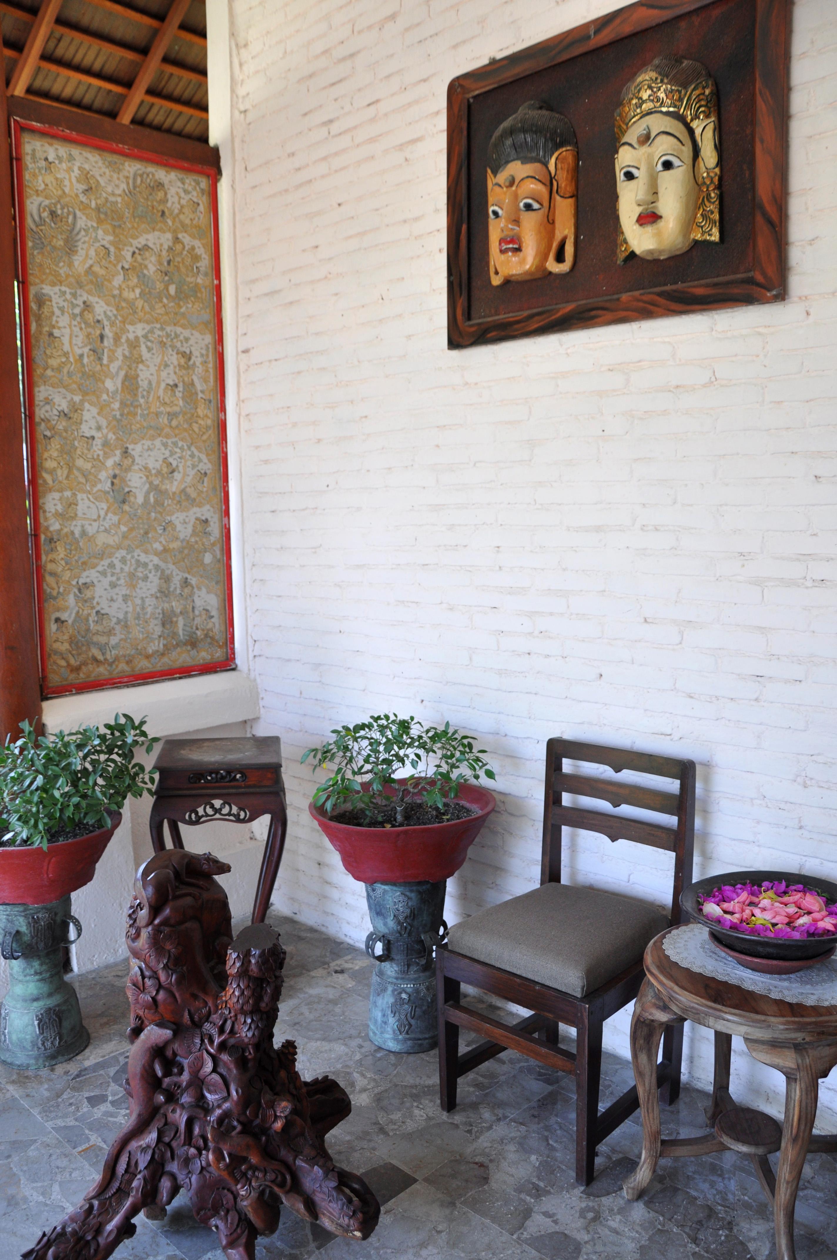 Puri Bunga Beach Cottages