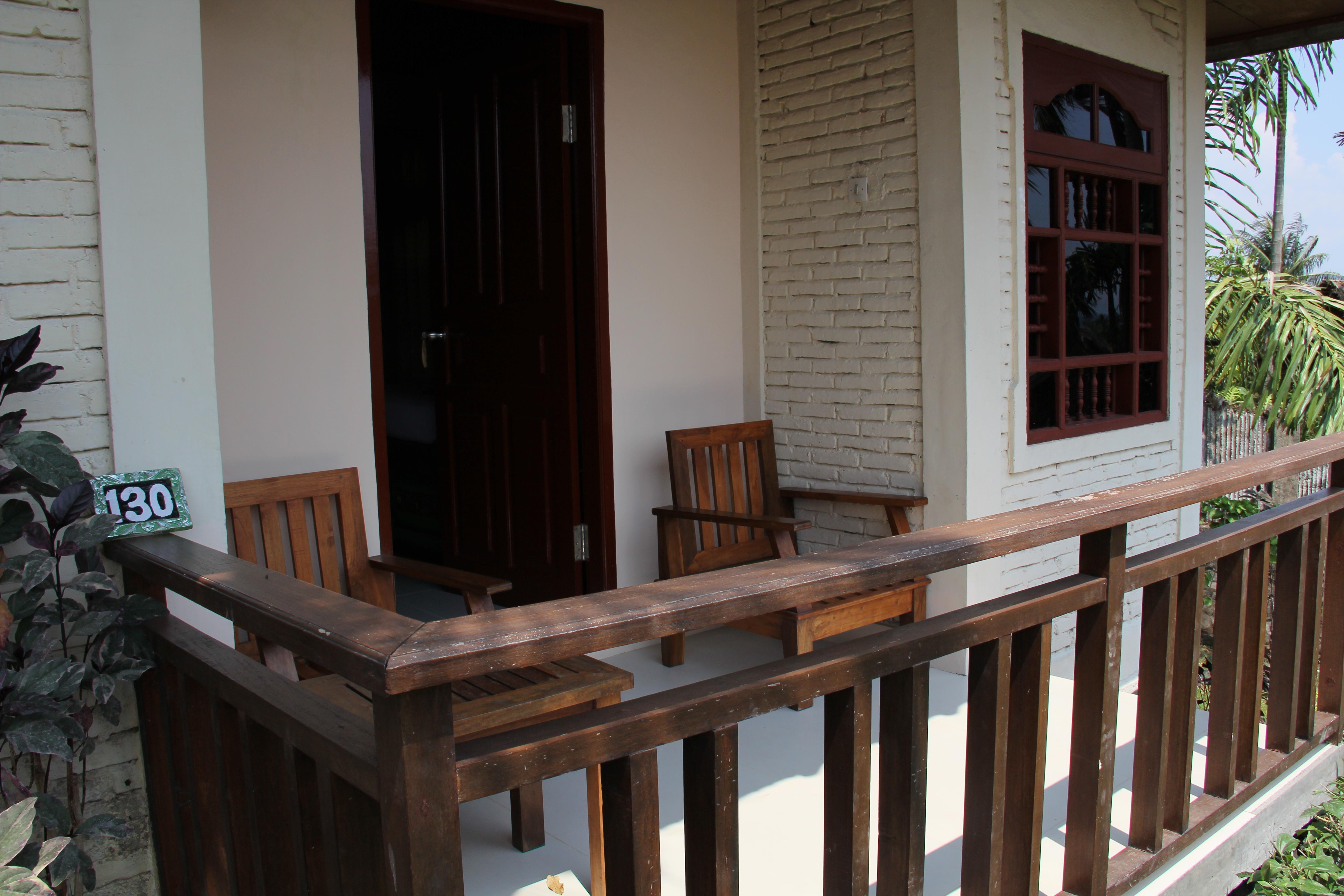 Puri Bunga Beach Cottages
