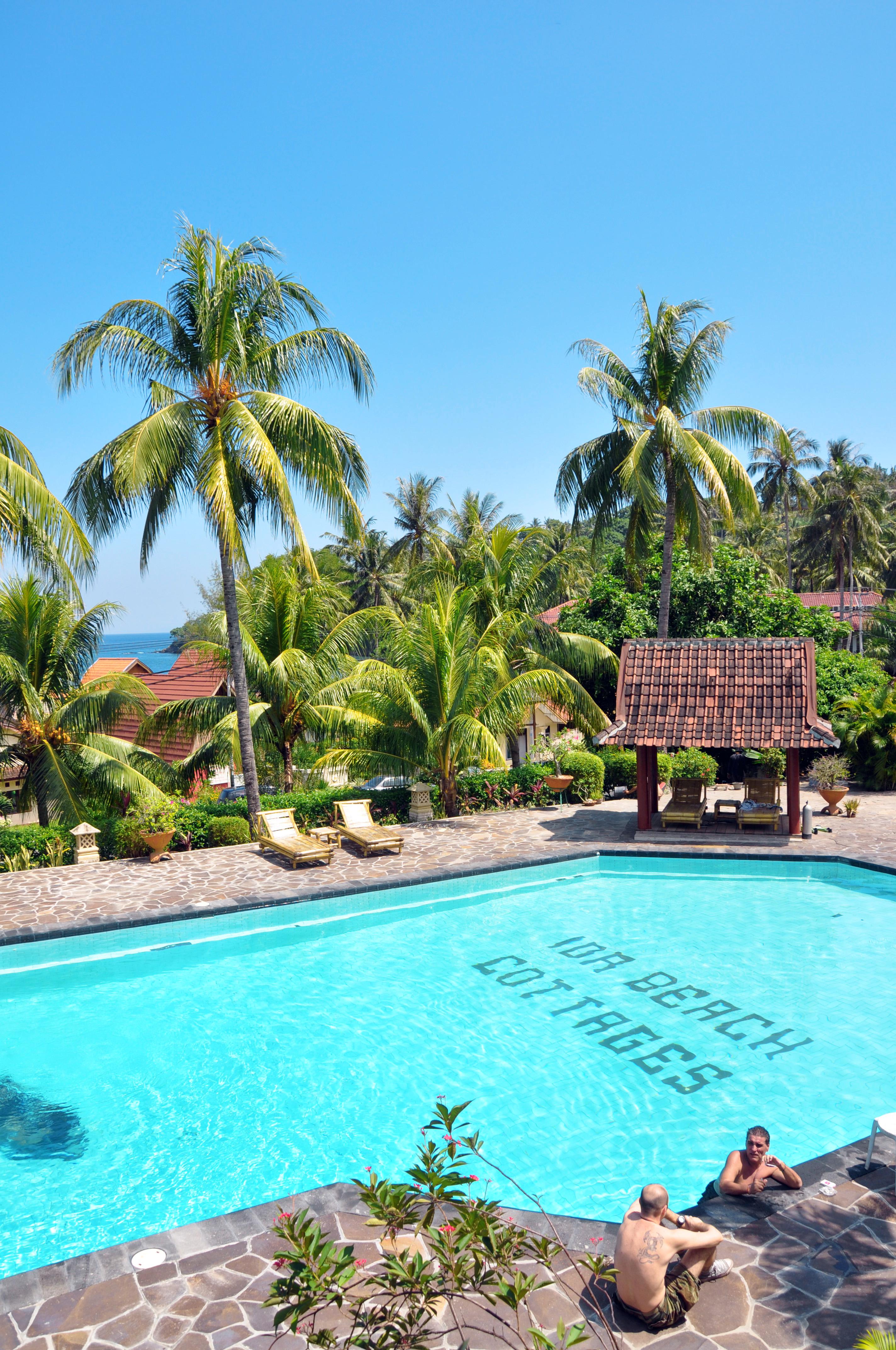 Puri Bunga Beach Cottages