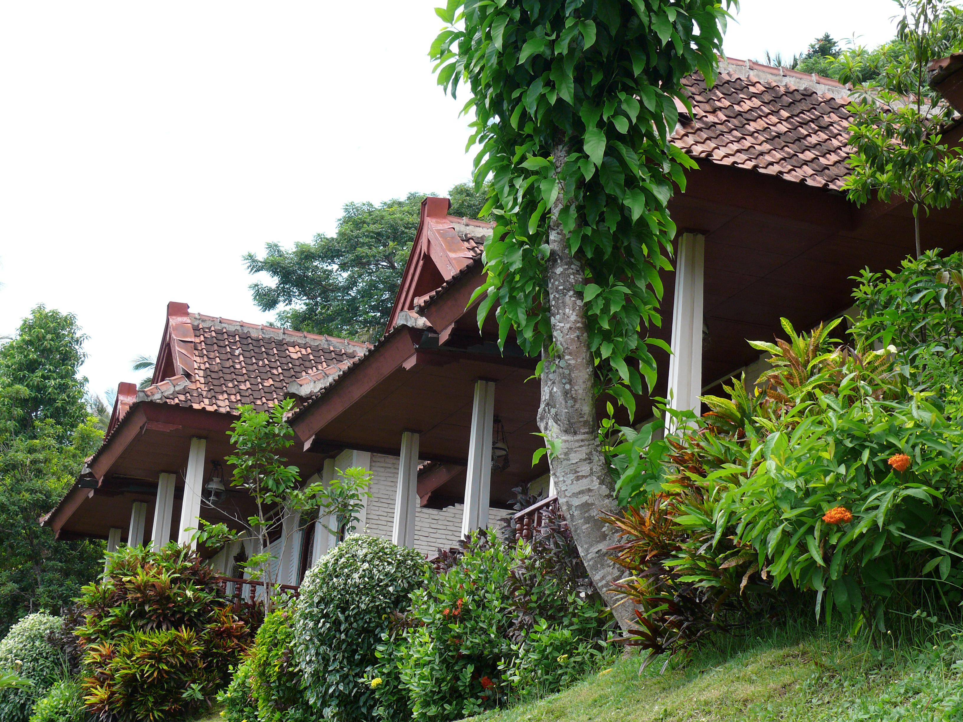 Puri Bunga Beach Cottages