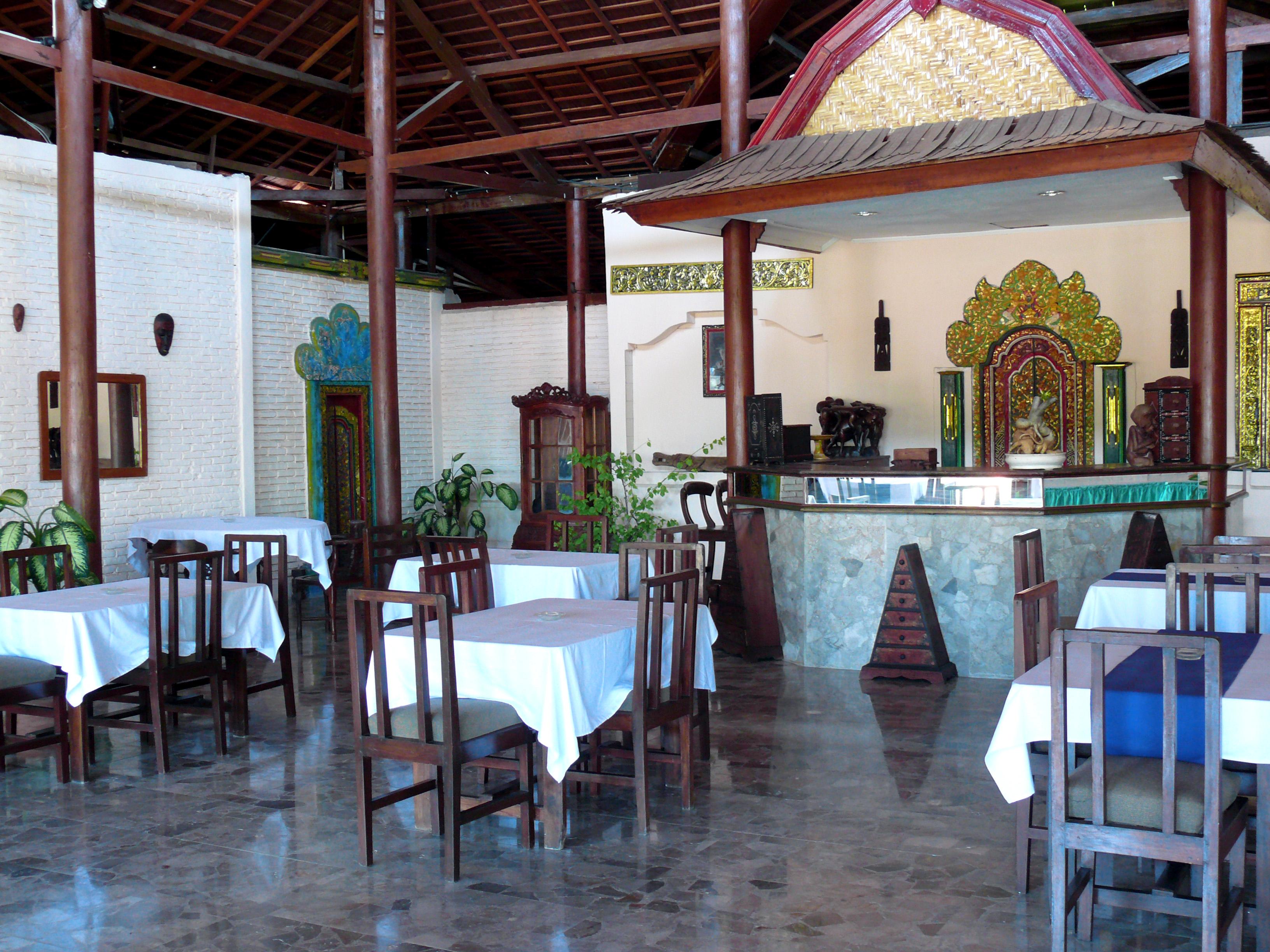 Puri Bunga Beach Cottages