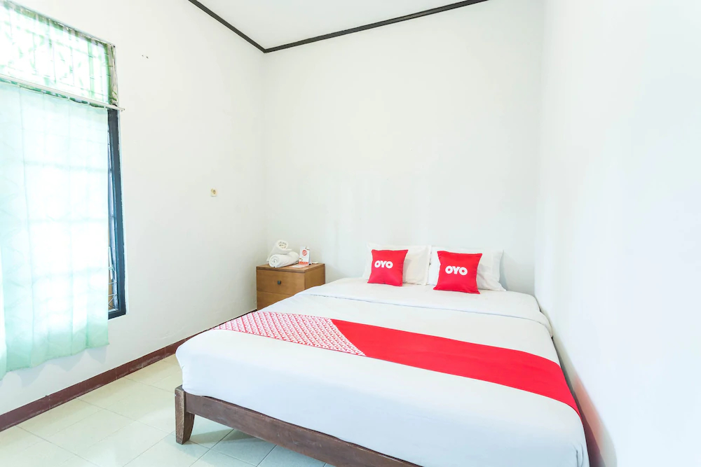 Senggigi Hill View Homestay by OYO Rooms