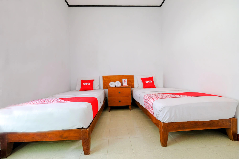 Senggigi Hill View Homestay by OYO Rooms