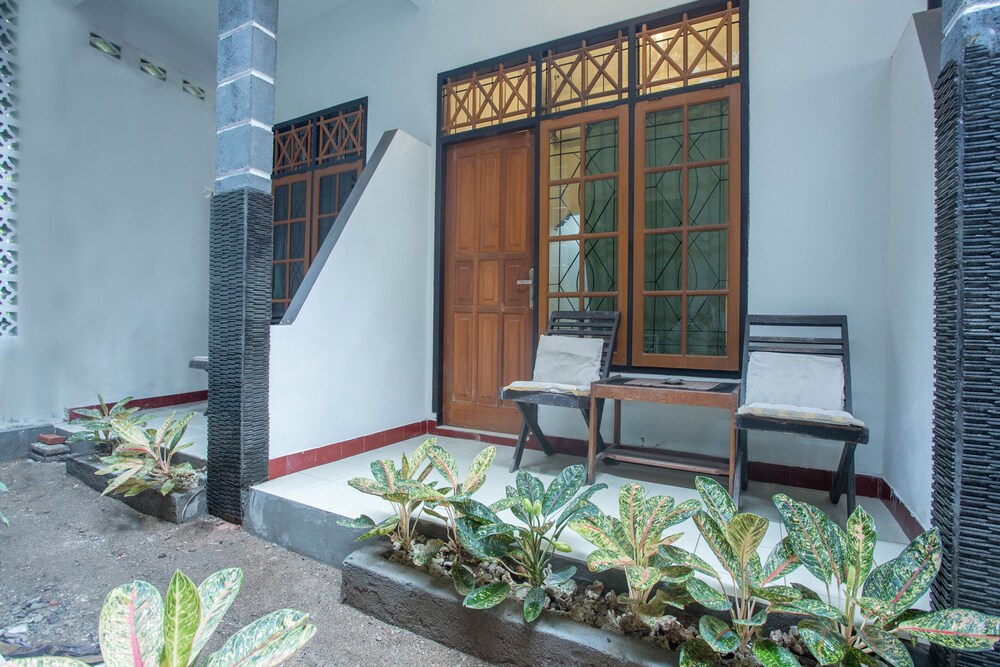 Senggigi Hill View Homestay by OYO Rooms